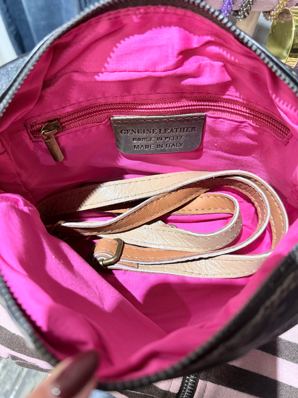 Clutch in pelle con tracolla @5