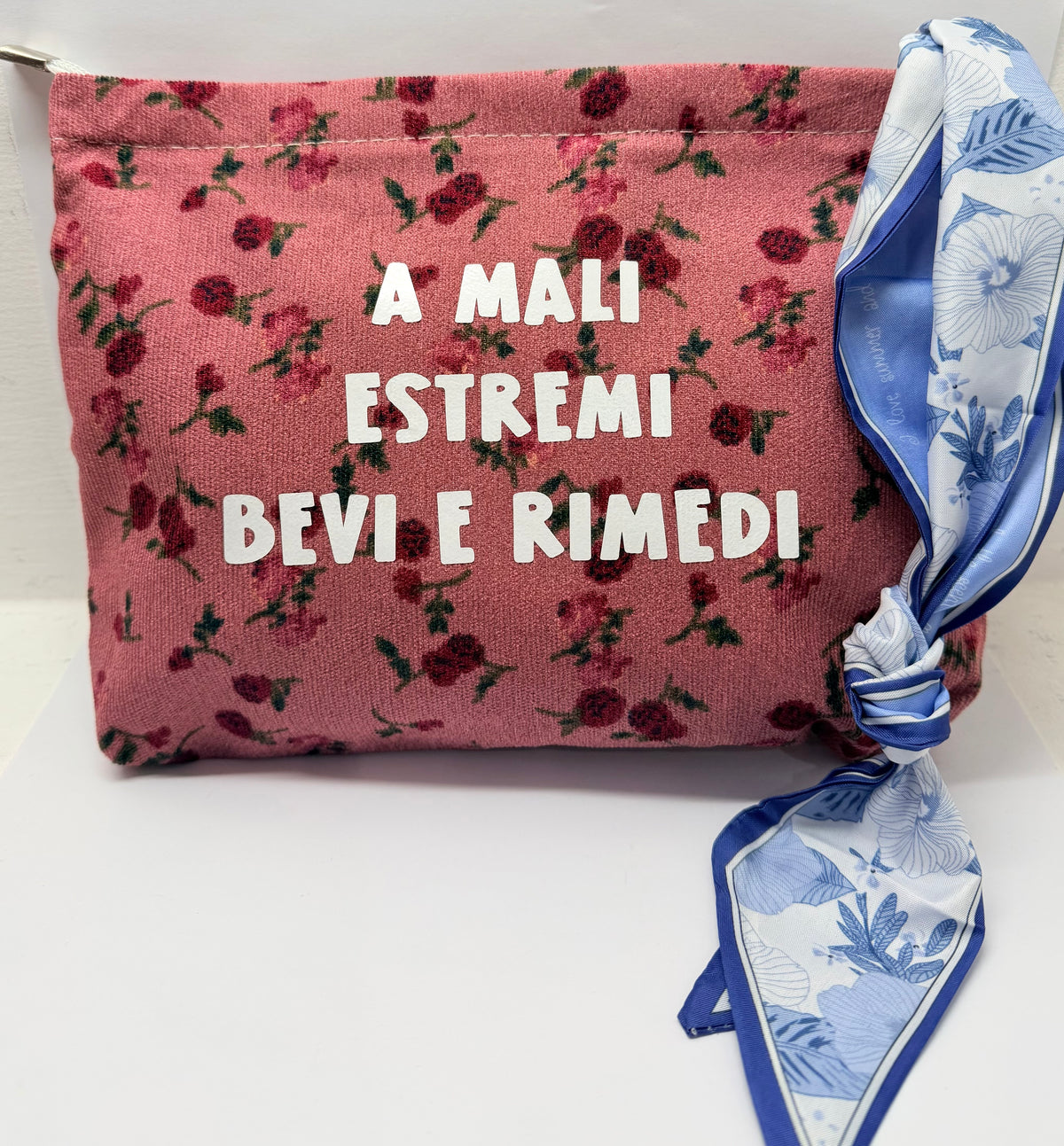 Le #similarMOOD " a mali estremi" velluto fucsia