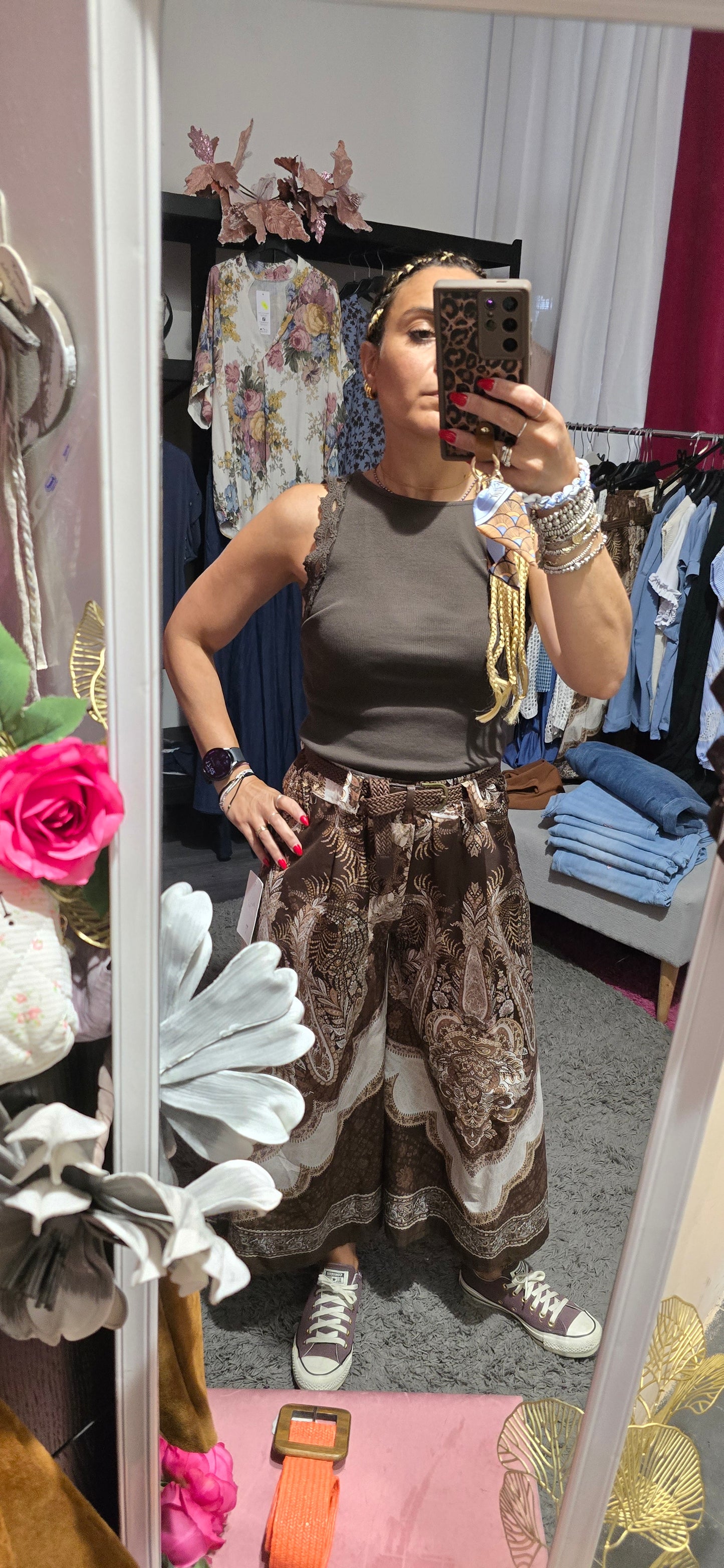 Pantaloni capri fantasia moro