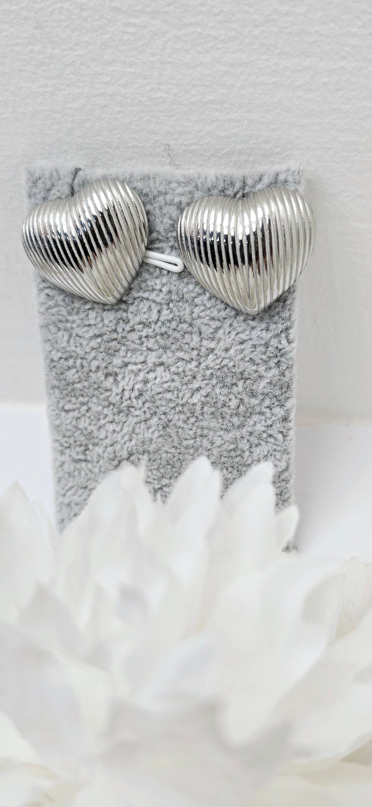 Orecchino bottoncino cuore bombato silver