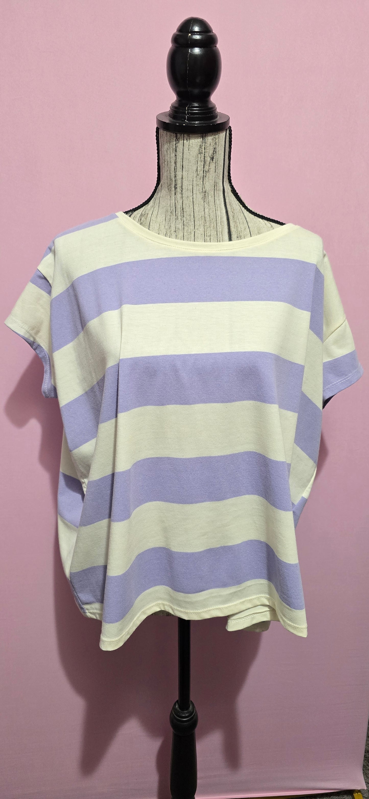 T shirt over righe lilla