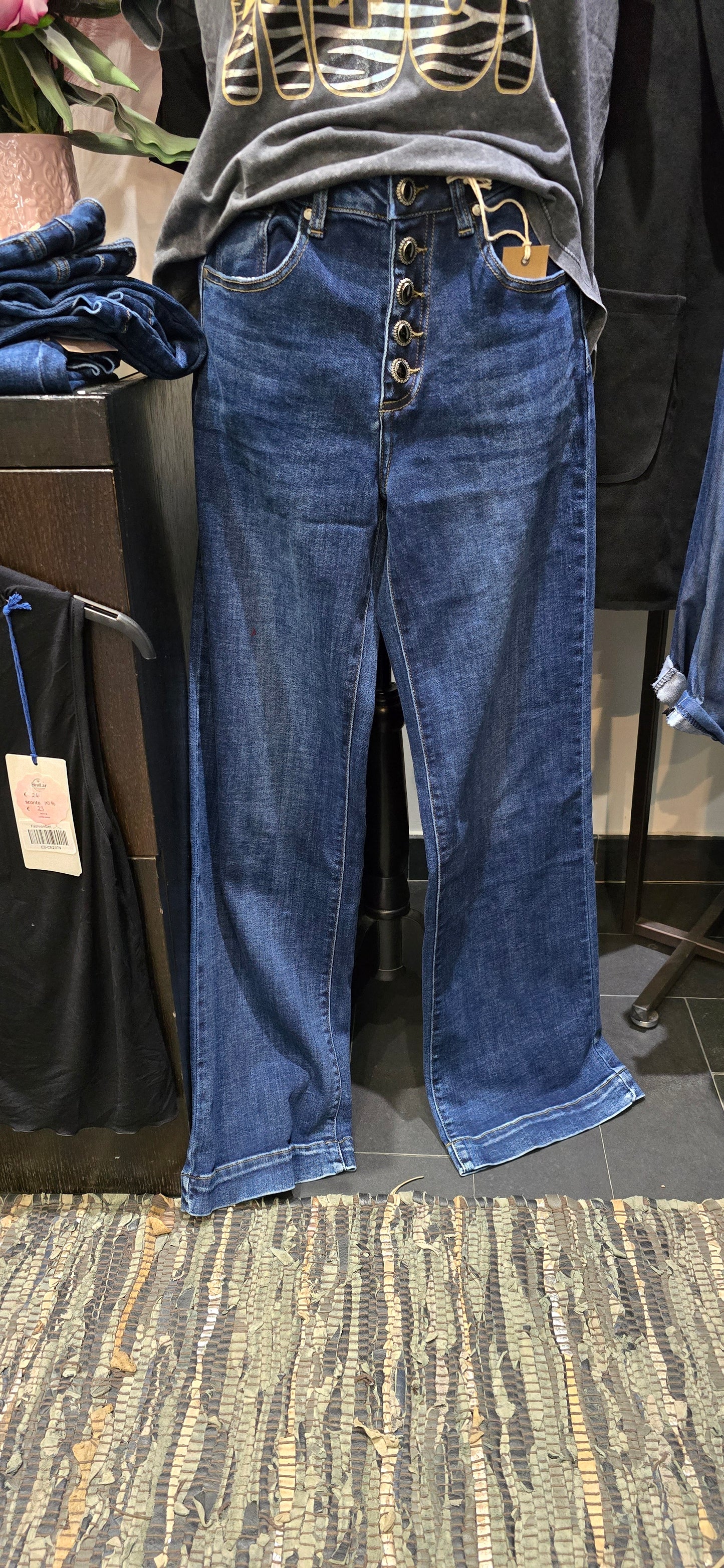 Jeans bottone gioiello