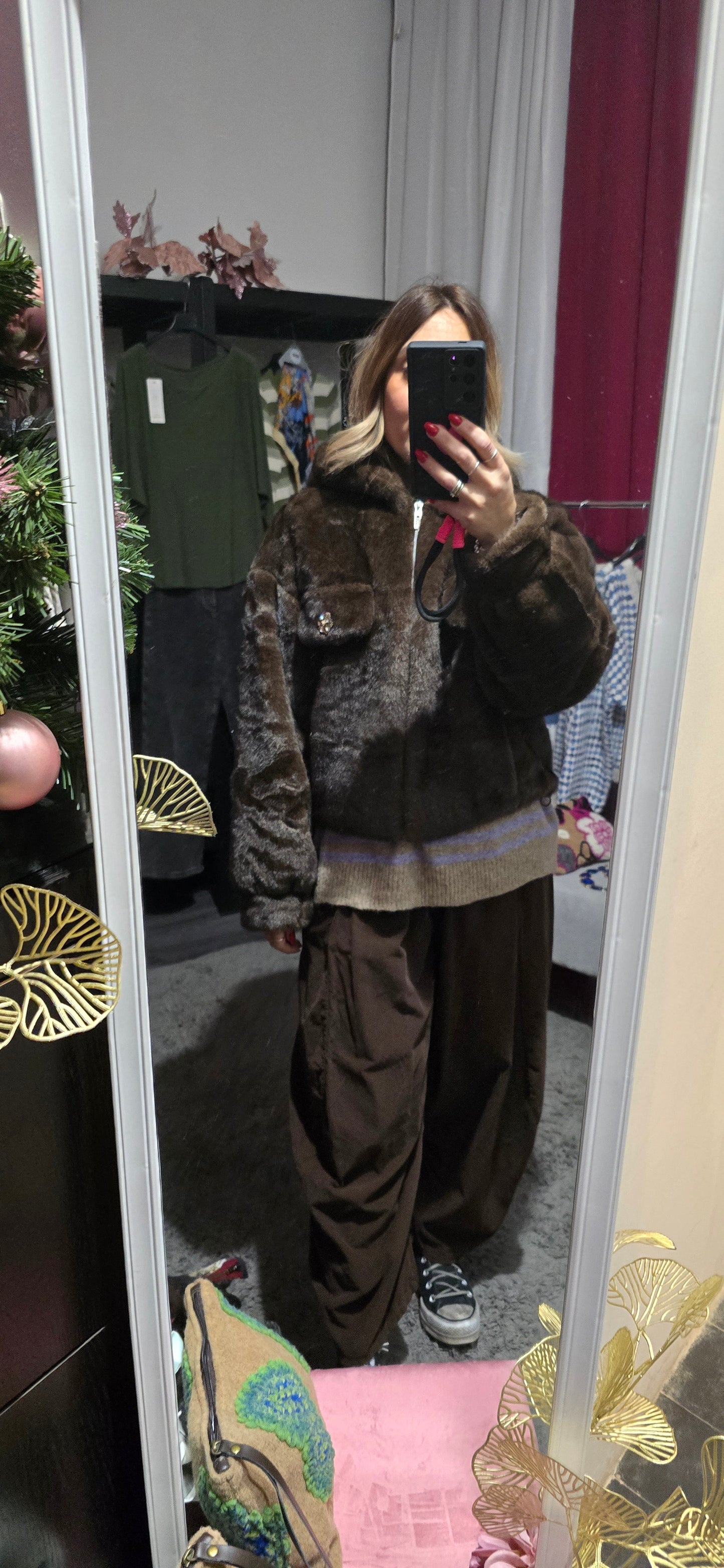 Pellicciotto eco moro con cappuccio