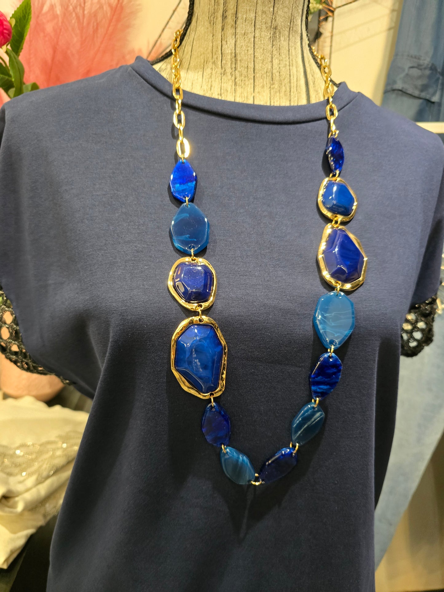 Collana resina blu