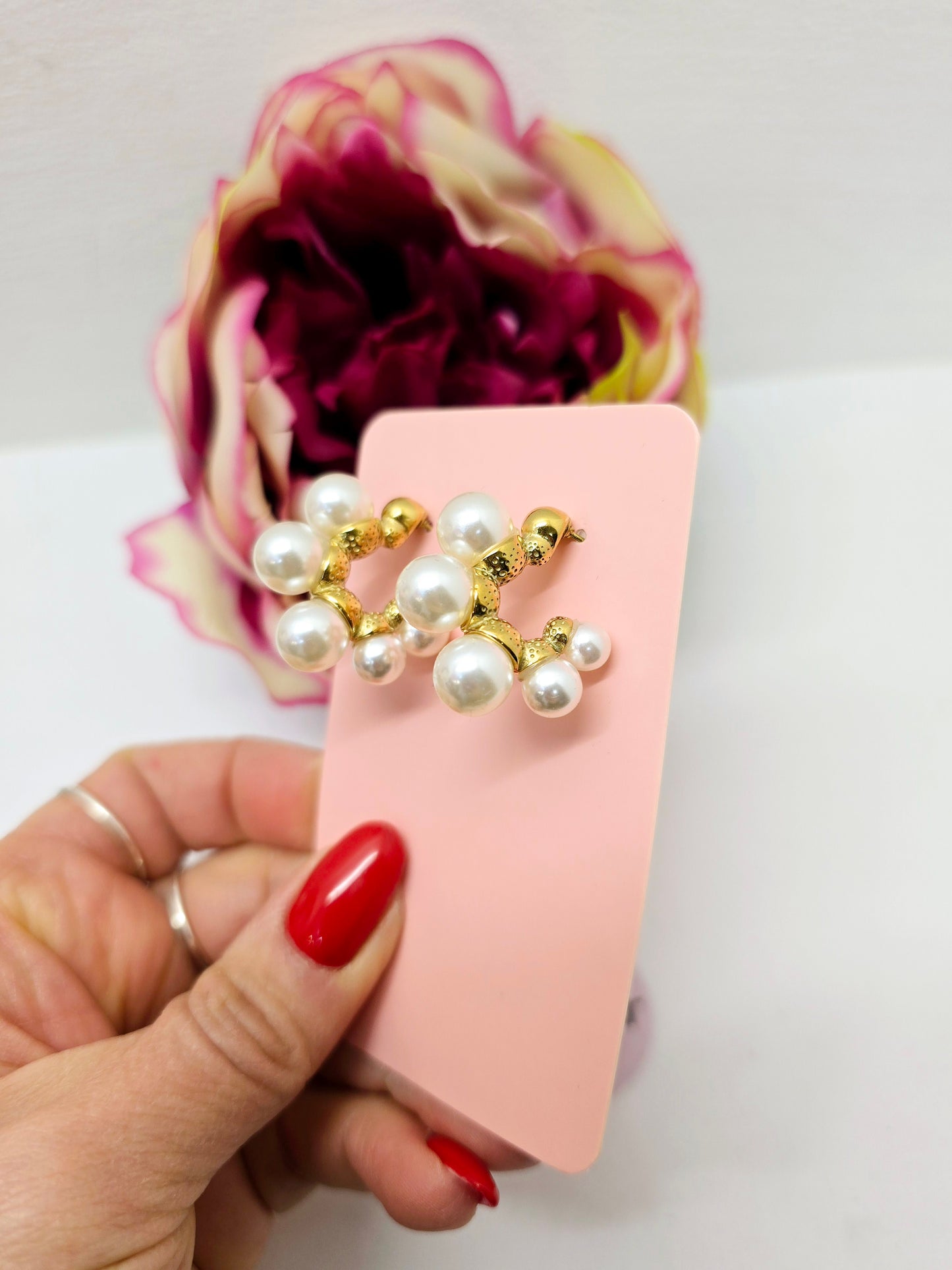 Orecchino cerchio perle gold