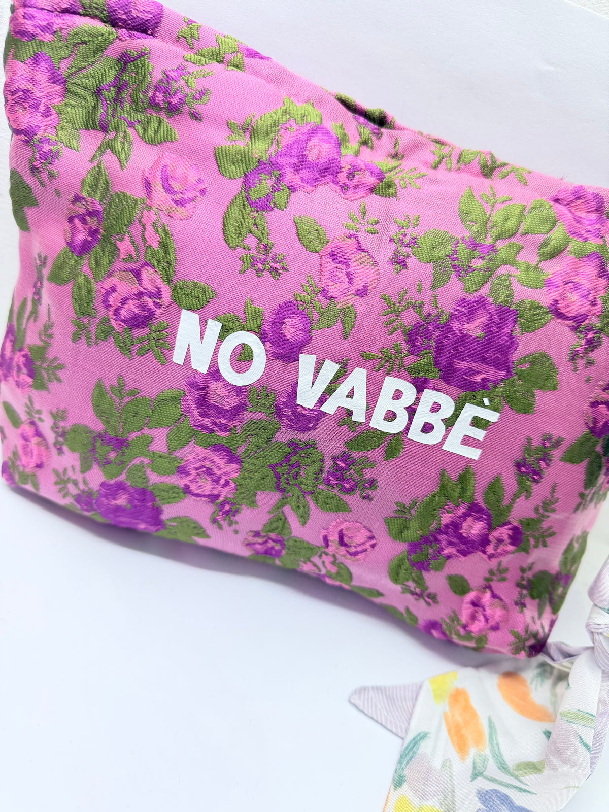 Le #similarMOOD "no vabbè" fiori fucsia