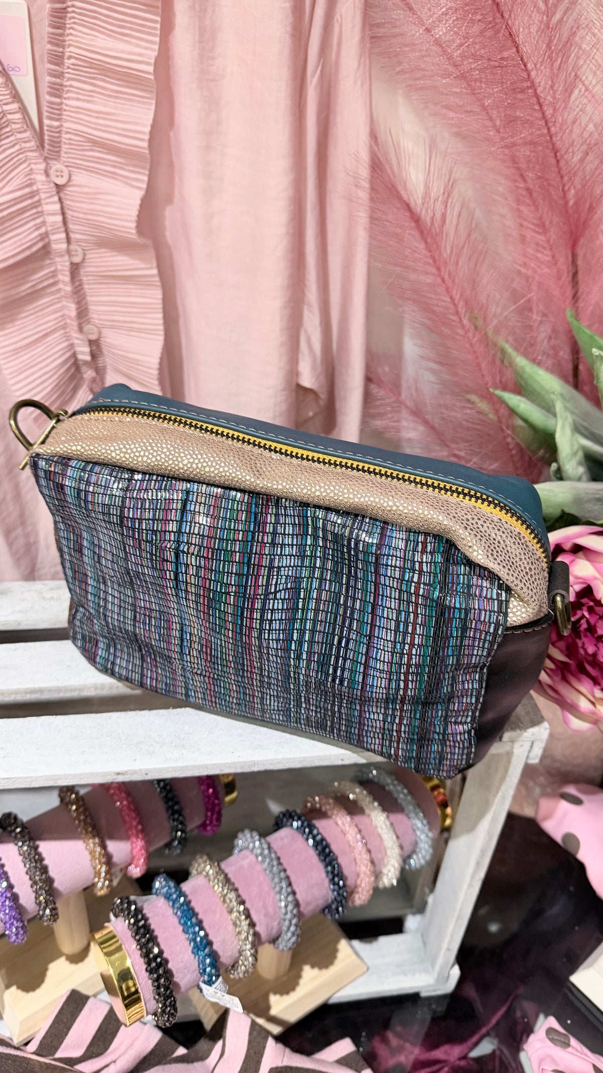 Clutch in pelle con tracolla @1
