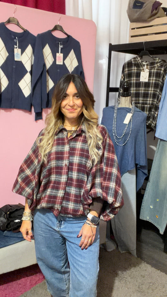 Camicia tartan bordeaux sbuffo
