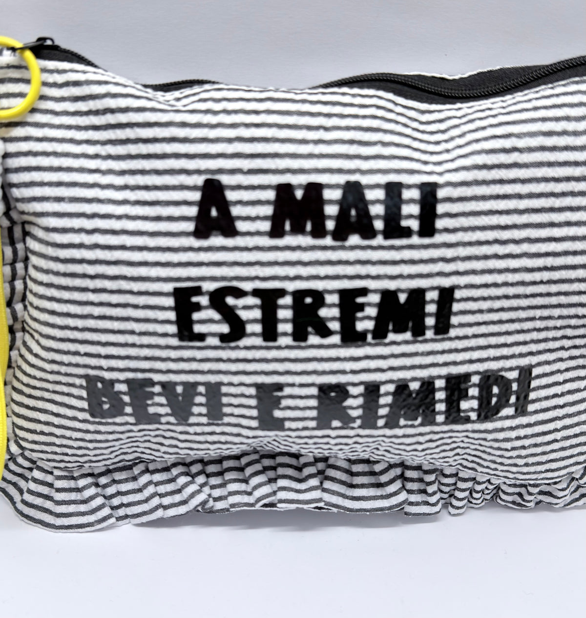 Le #similarMOOD " a mali estremi" righe nero