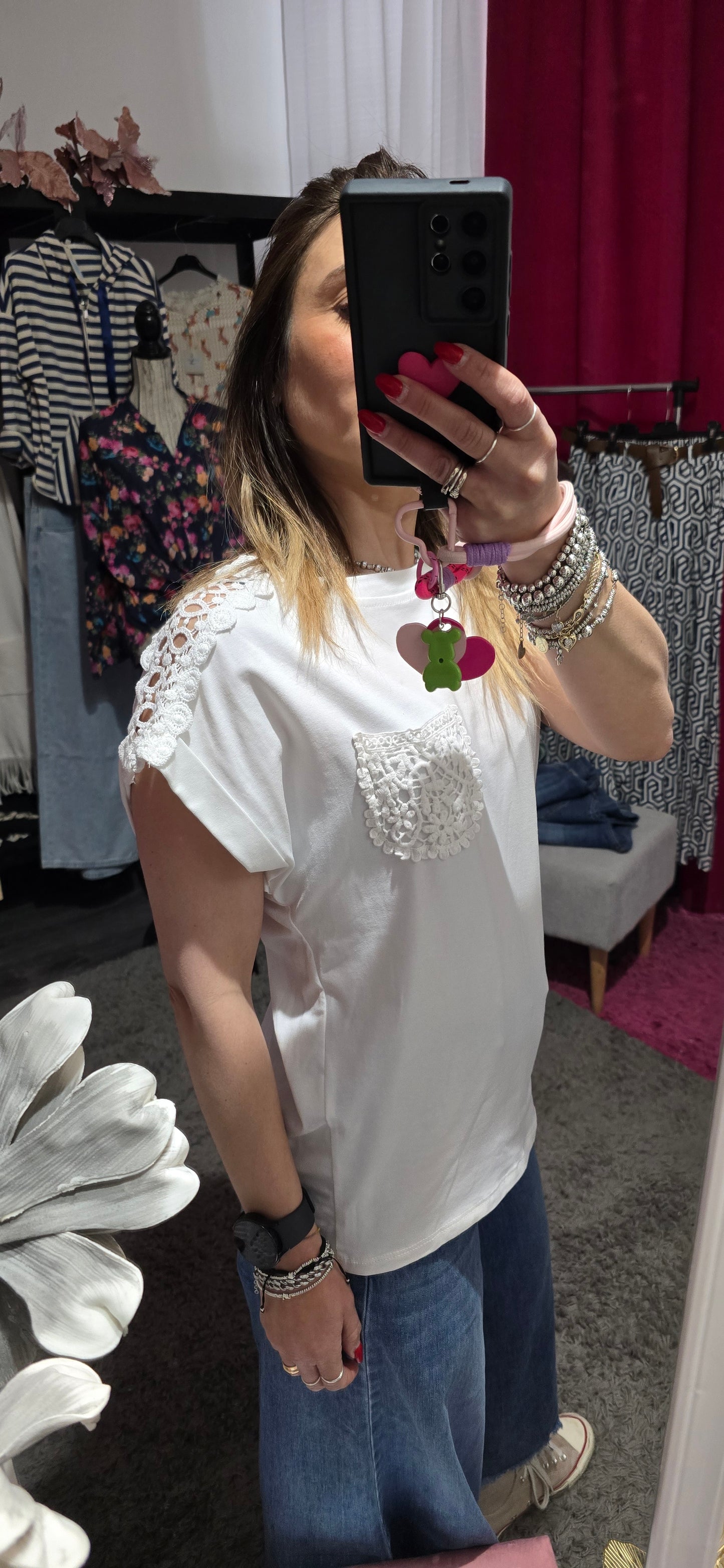 T shirt con tasca crochet bianca