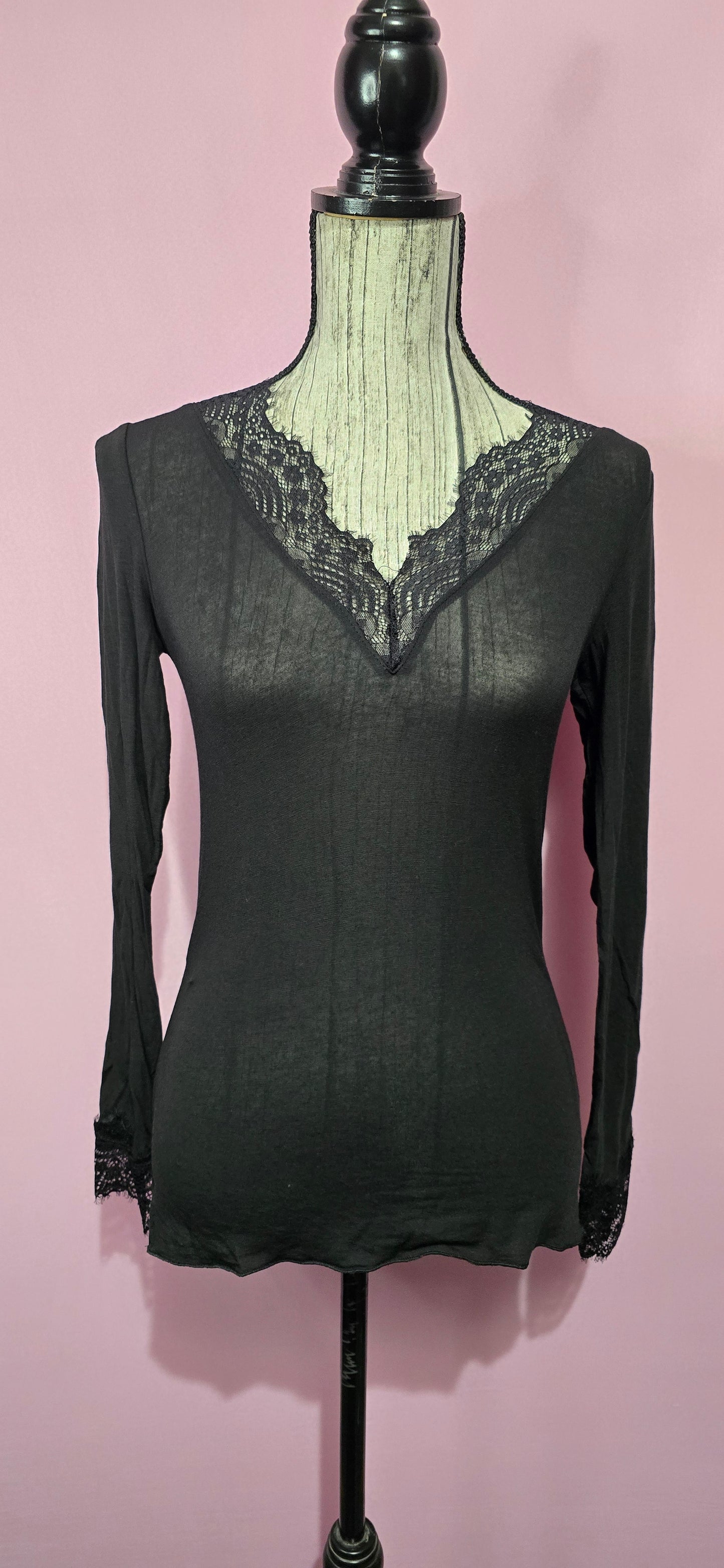 Maglietta misto cashmere nera pizzo