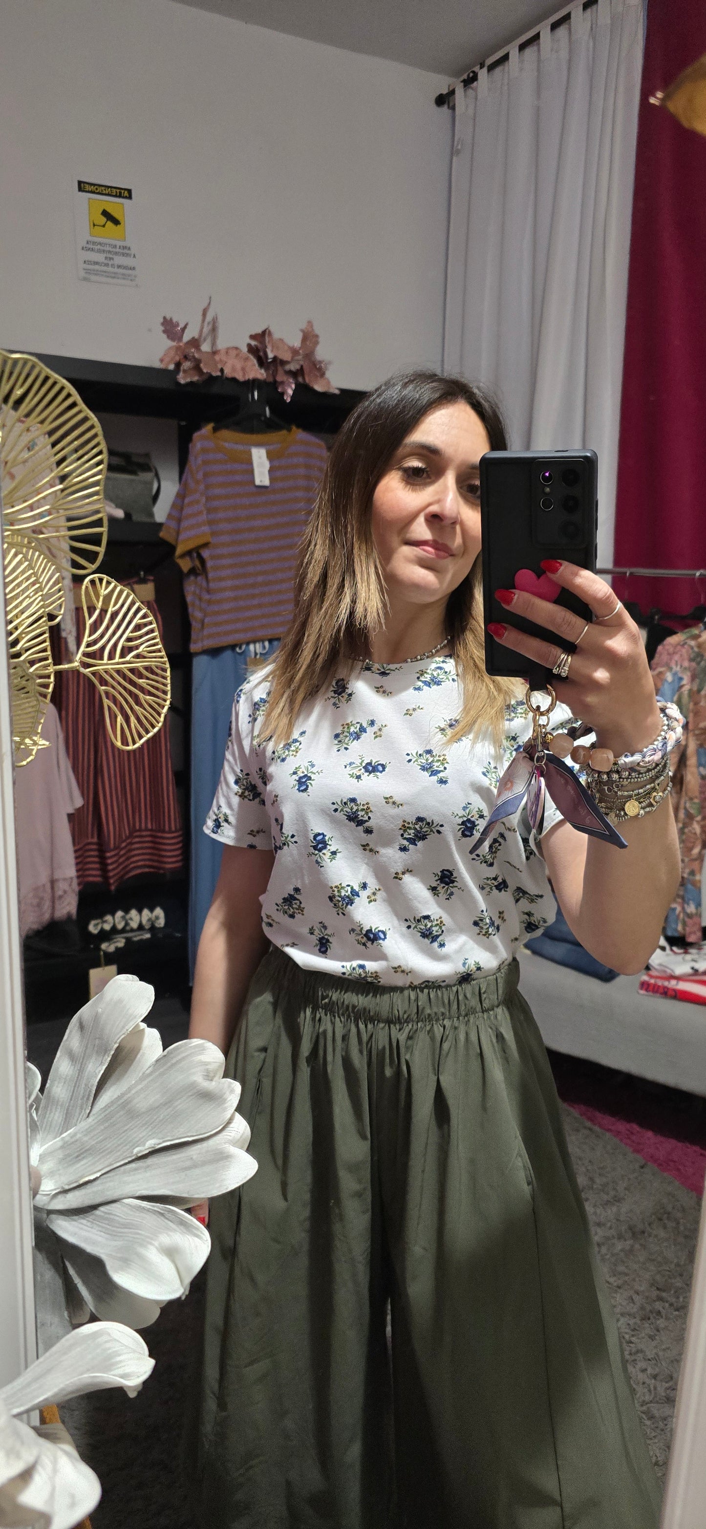 T shirt fiorellini blu