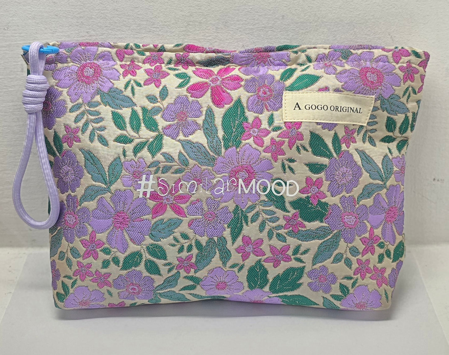 Le #similarMOOD " signora a chi " fiori viola