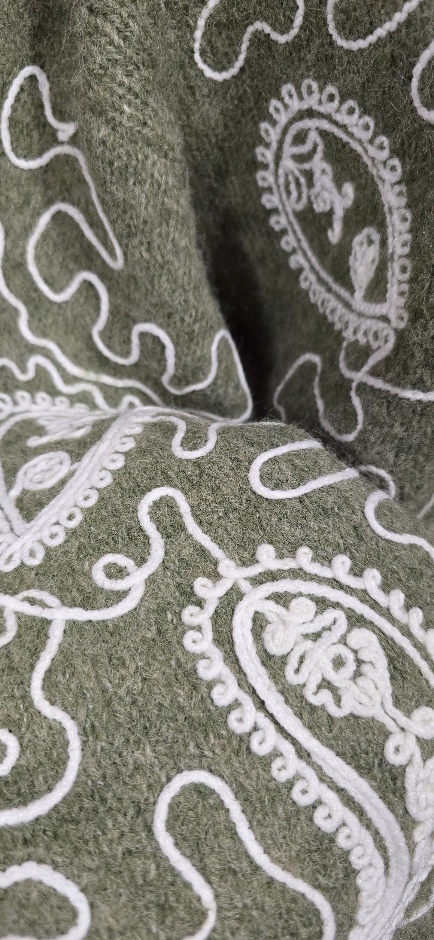 Pull decorazione verde