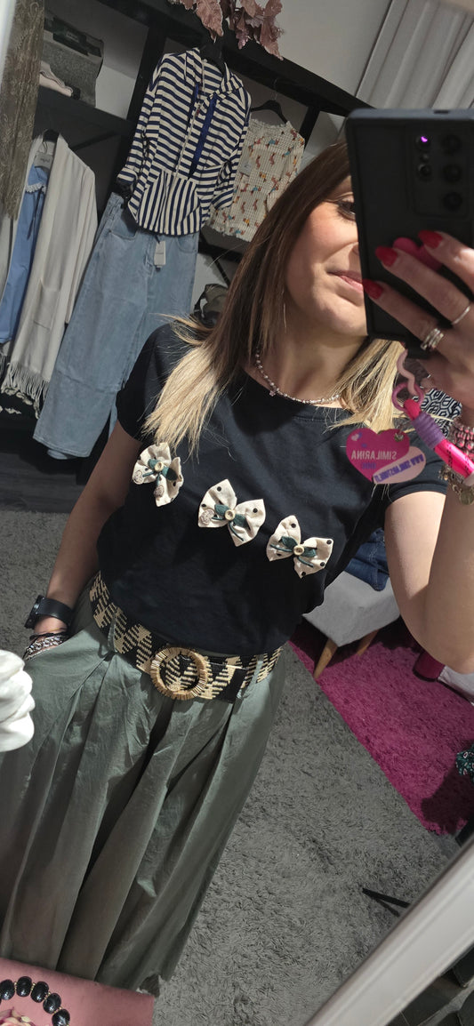 T shirt fiocchetti nera