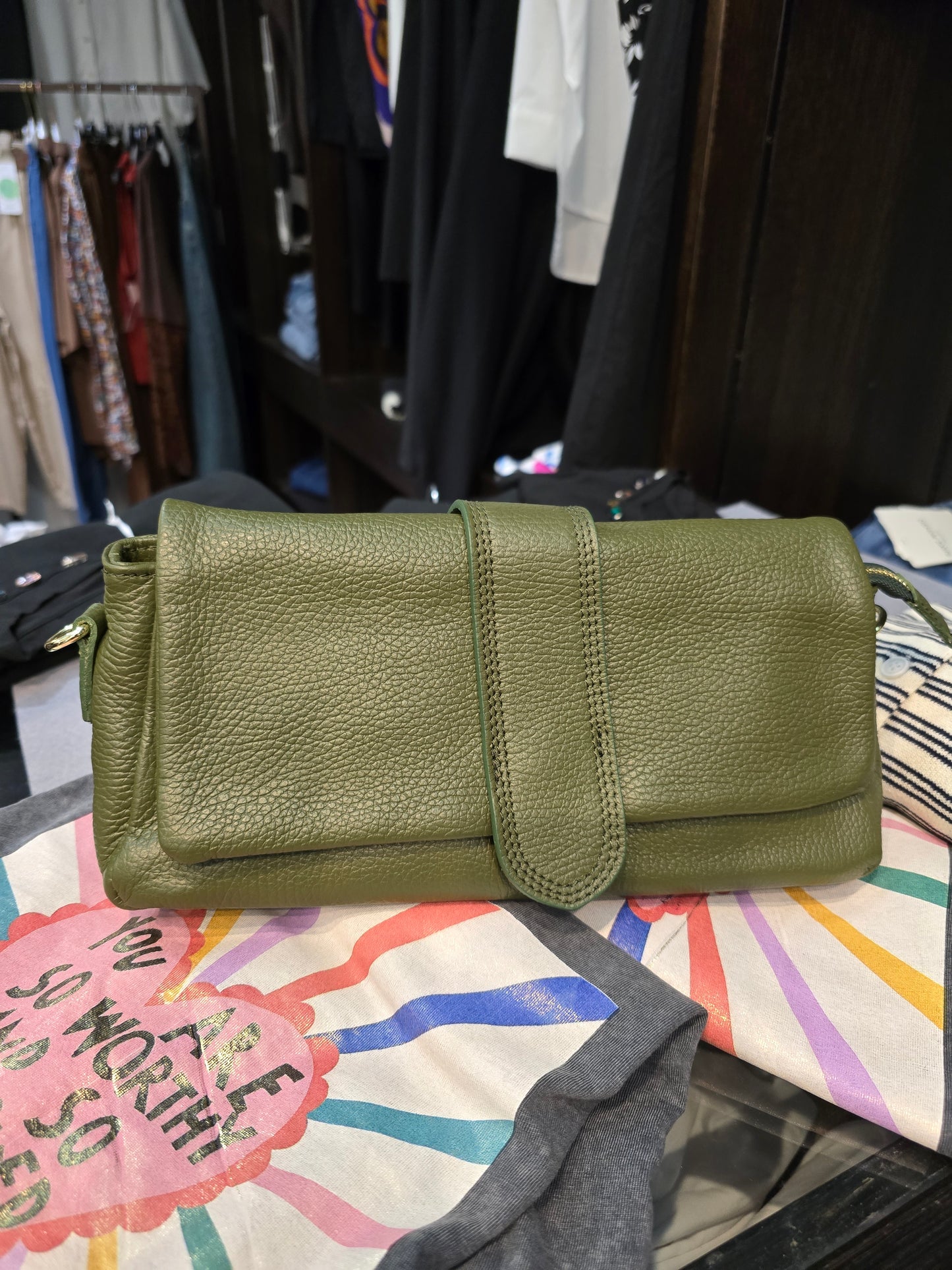 Borsa pelle Deinara verde military