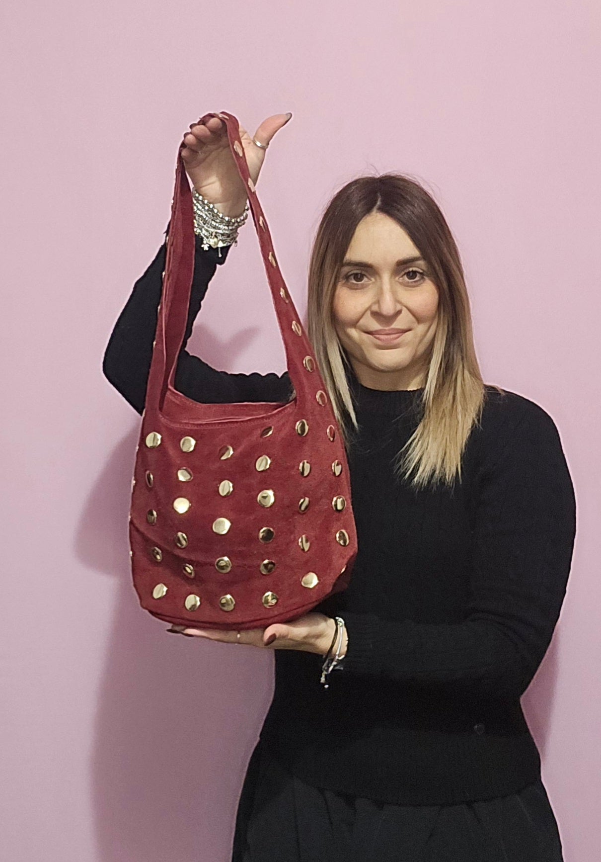 Borsa borchie bordeaux chiaro