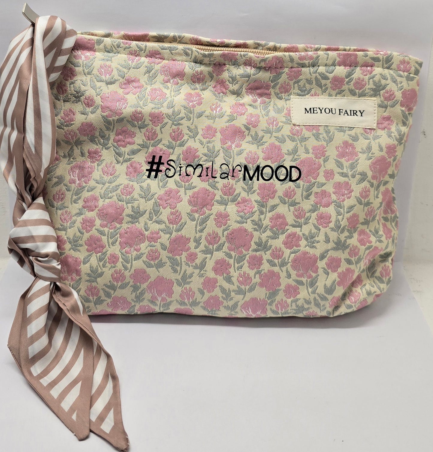 Le #similarMOOD " sorridi" fiorellini rosa