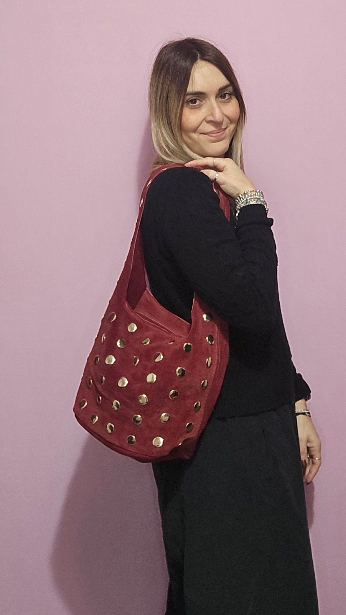 Borsa borchie bordeaux chiaro