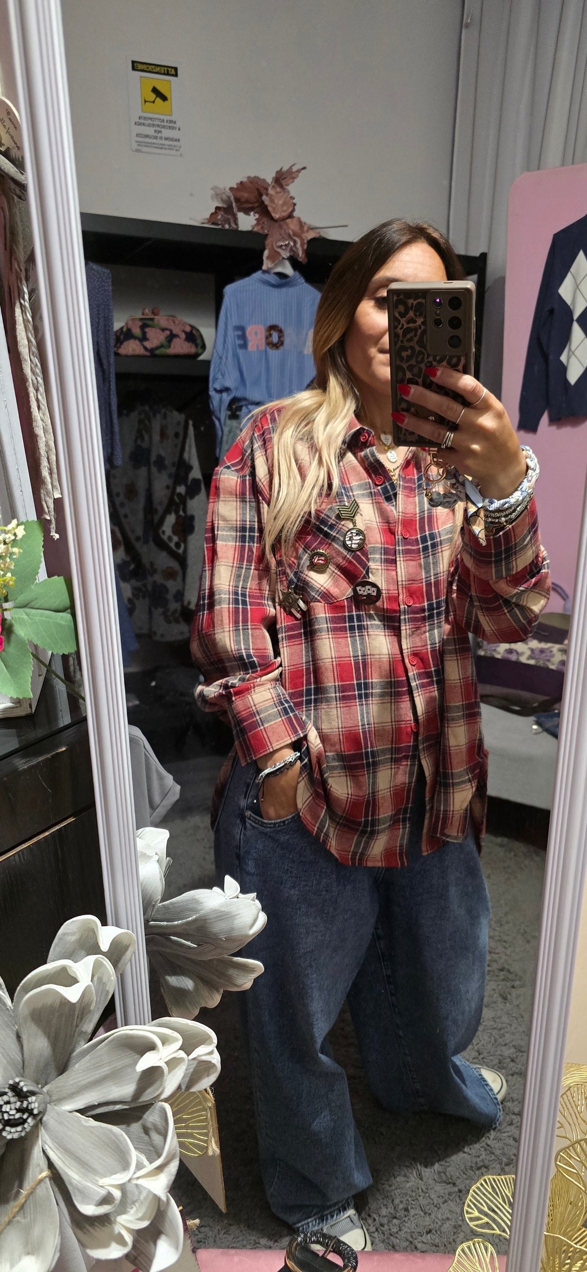 Camicia quadri spillette rossa