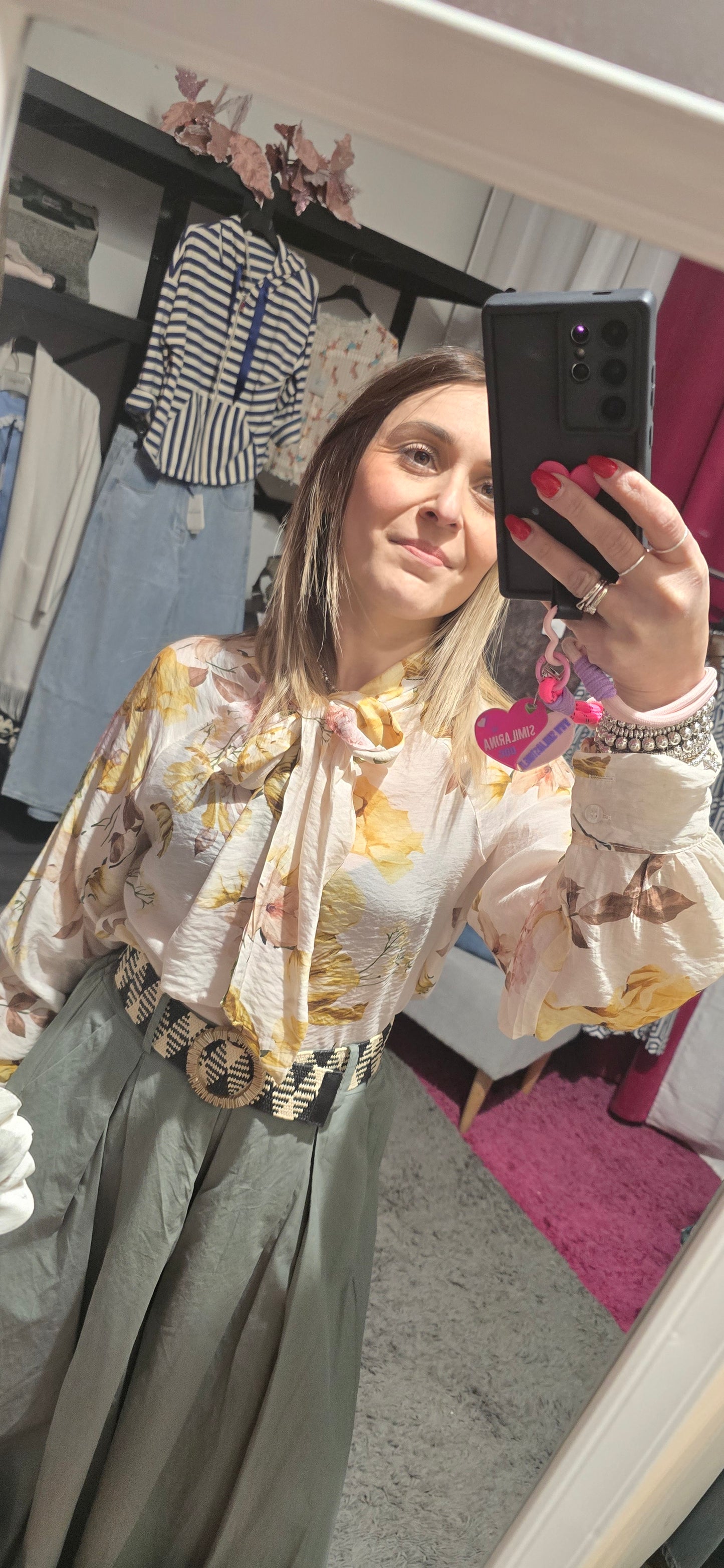 Camicia fiori con fiocco