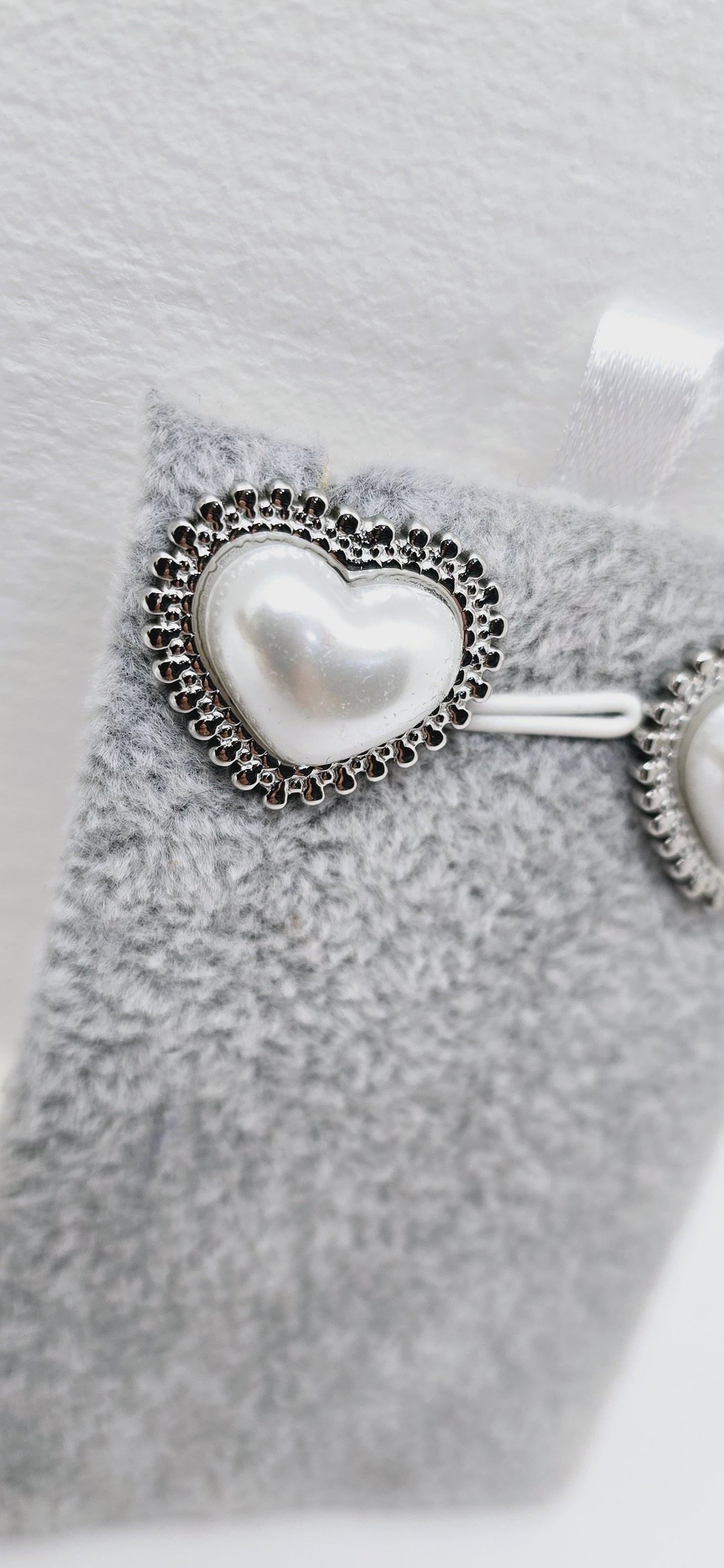 Orecchino cuore perla silver