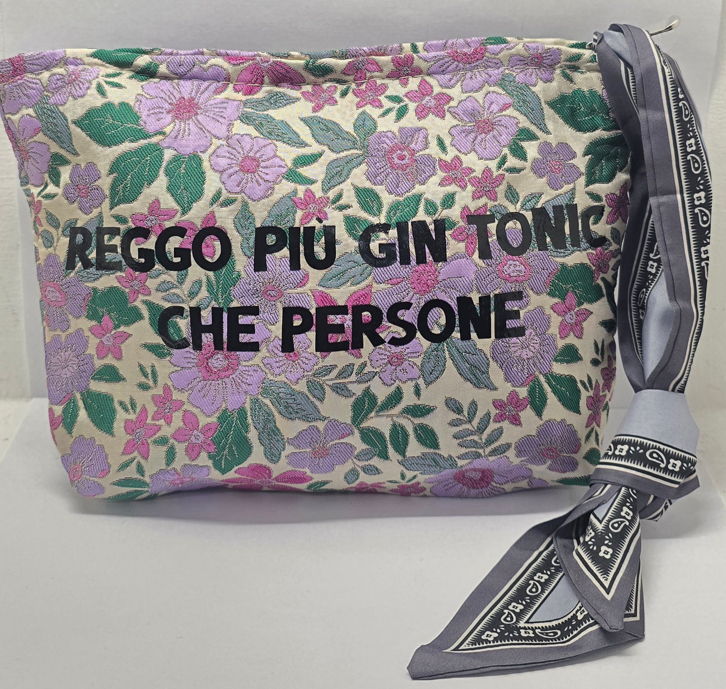 Le #similarMOOD " reggo più gin tonic" viola