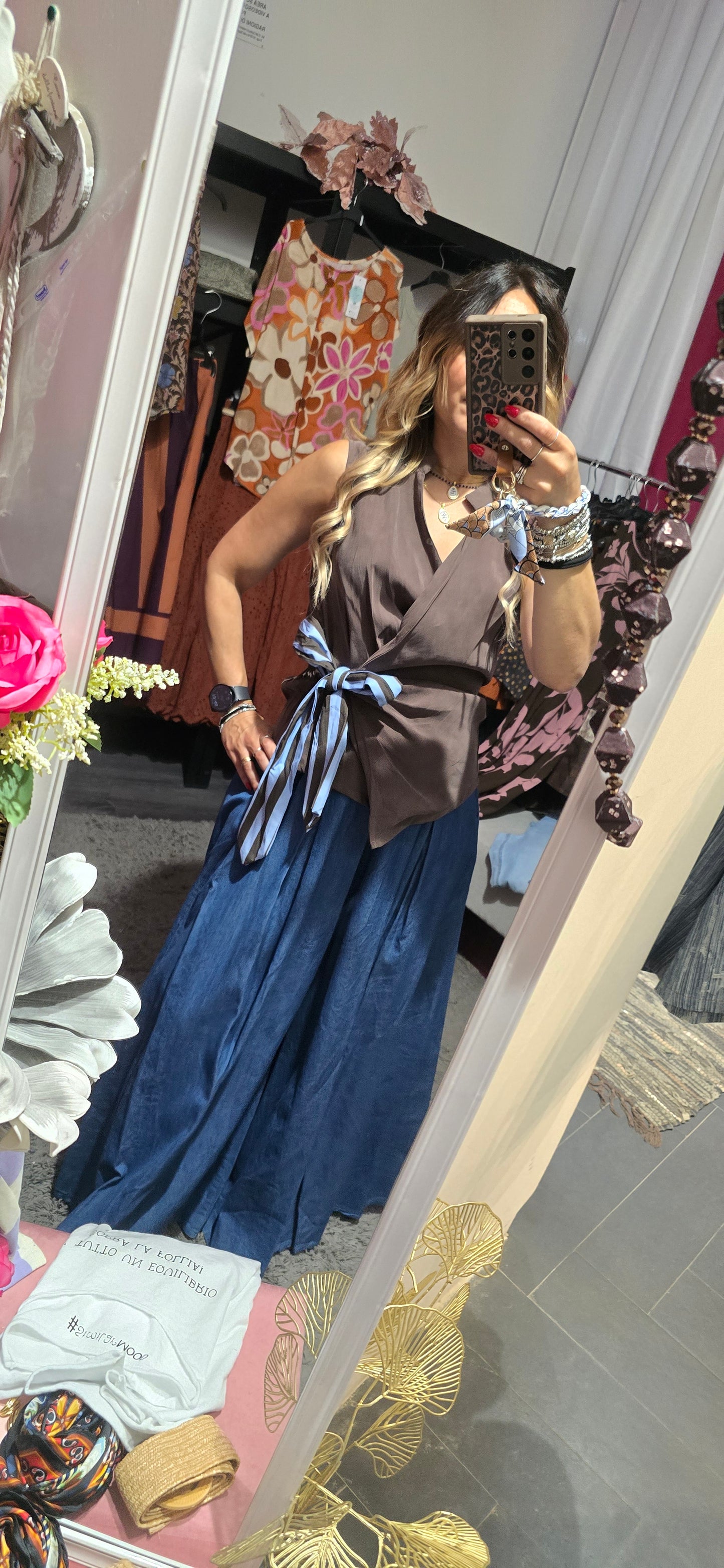 Blusa a portafoglio con fiocco moro