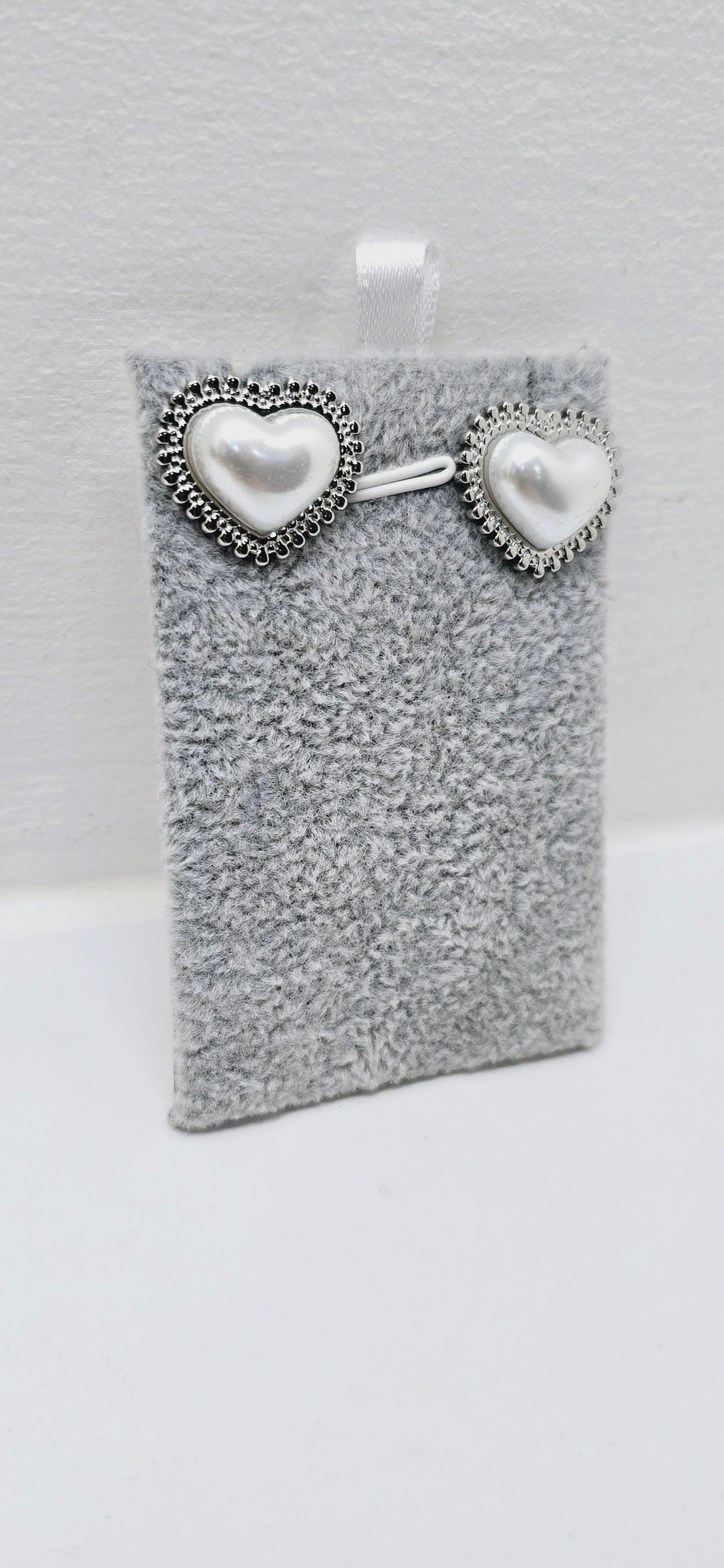 Orecchino cuore perla silver