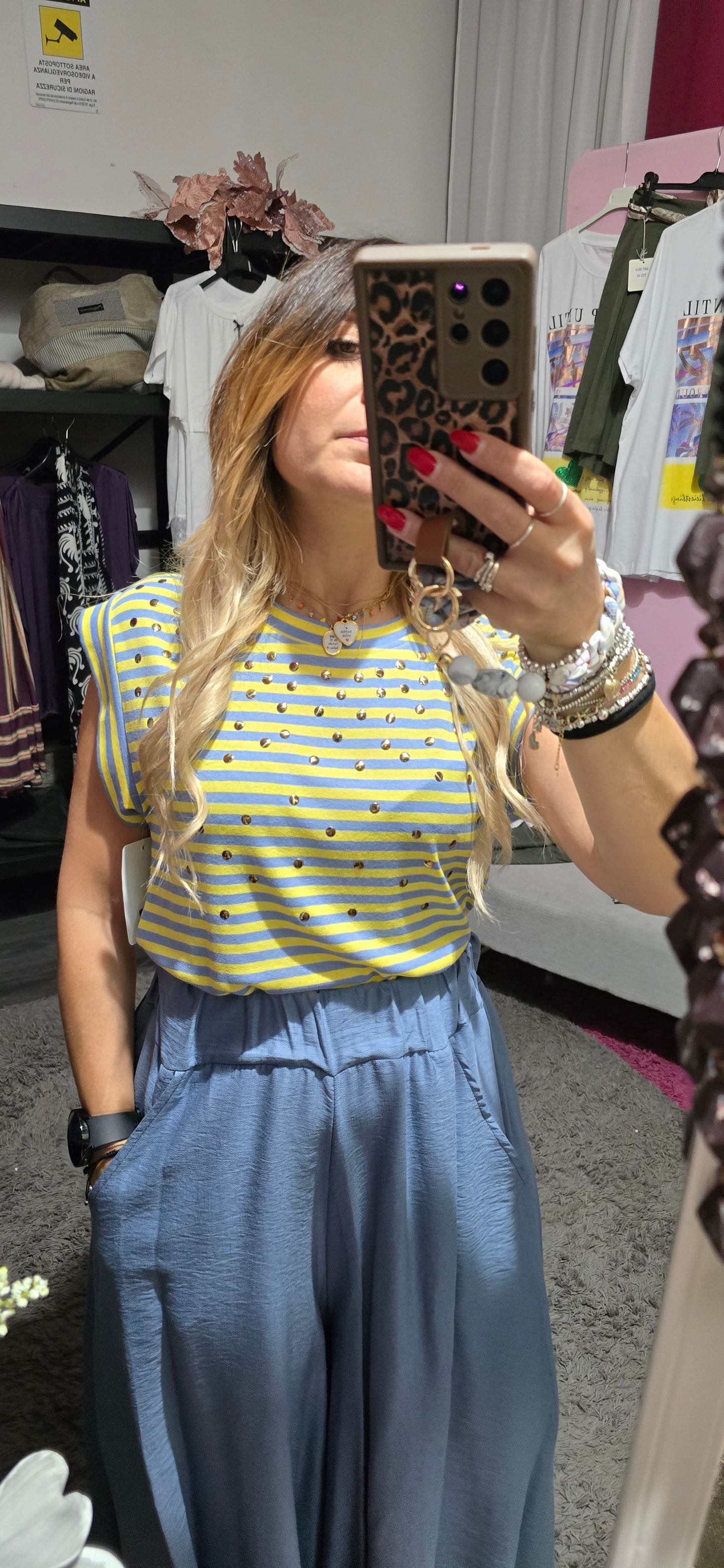 Maglia borchie giallo