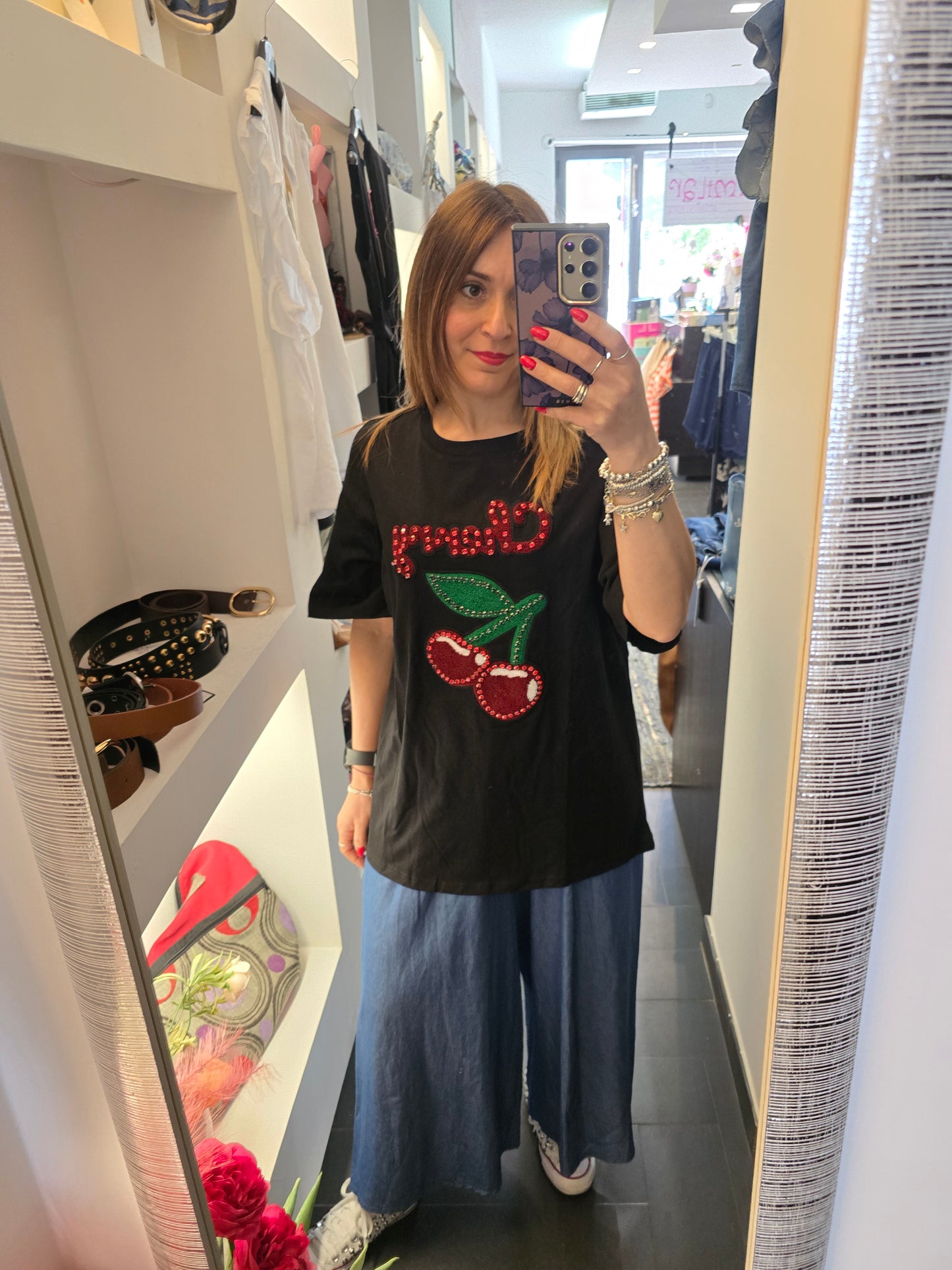 T shirt cherry
