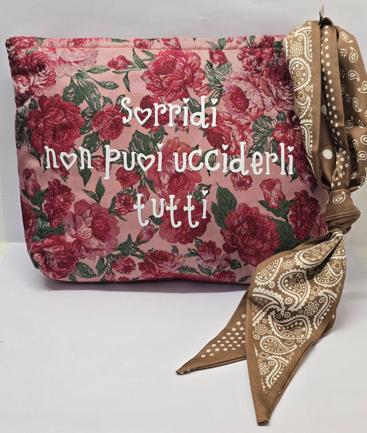 Le #similarMOOD " sorridi" fiori bordeaux