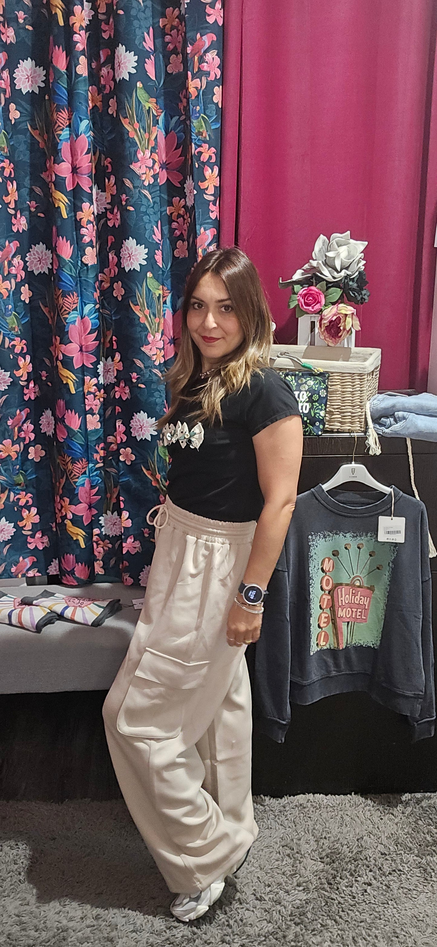 Pantalone tuta crema cargo