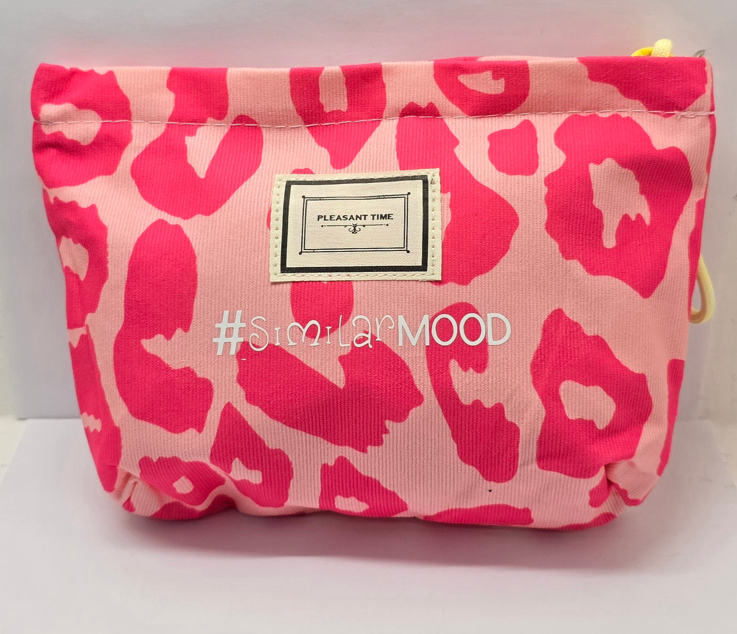 Le #similarMOOD " a mali estremi" animalier fucsia