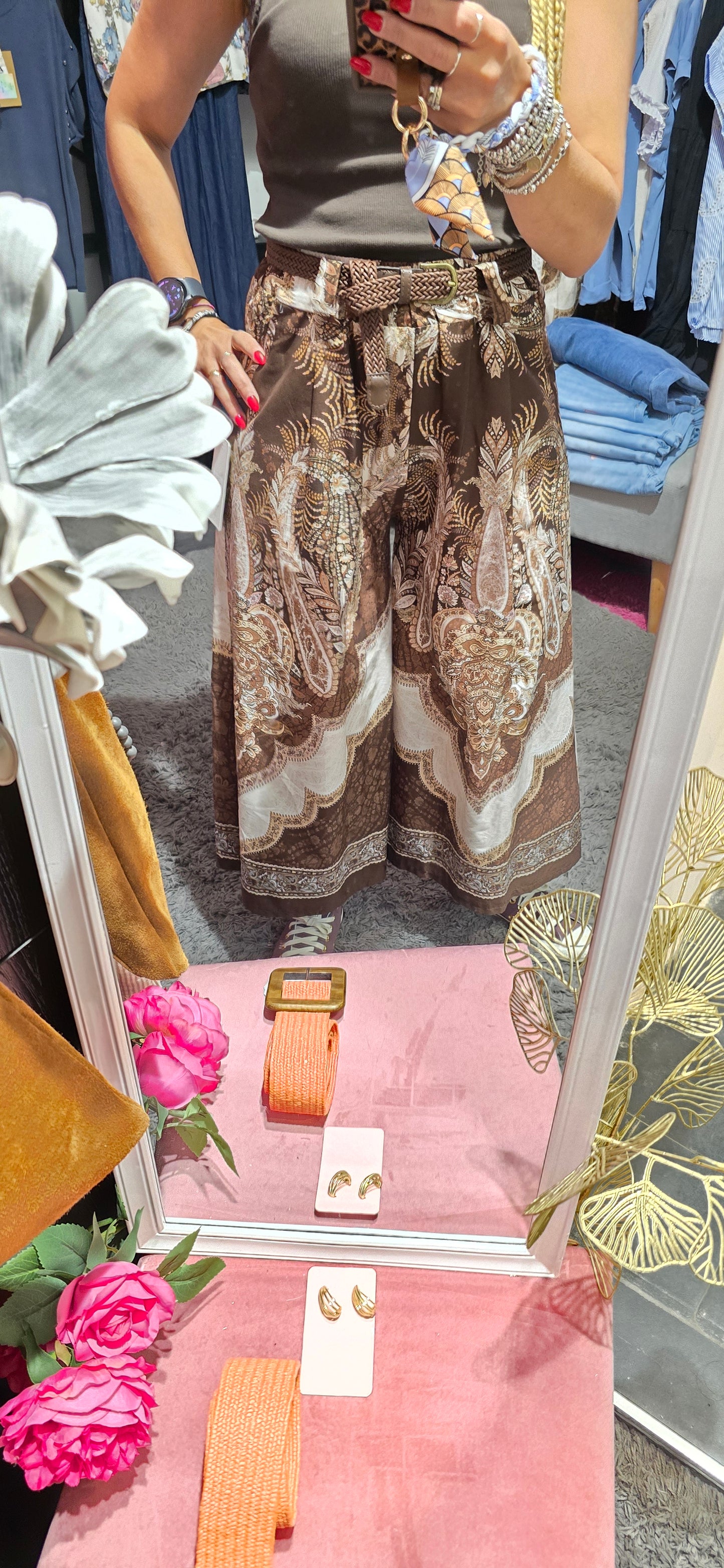 Pantaloni capri fantasia moro