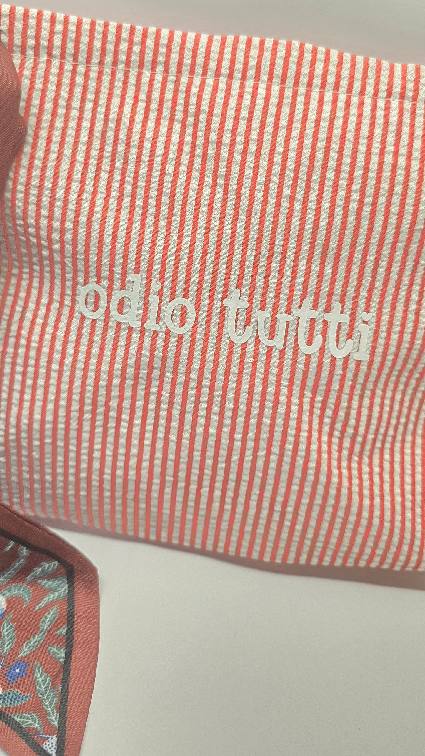 Le #similarMOOD " odio tutti" righe rossa