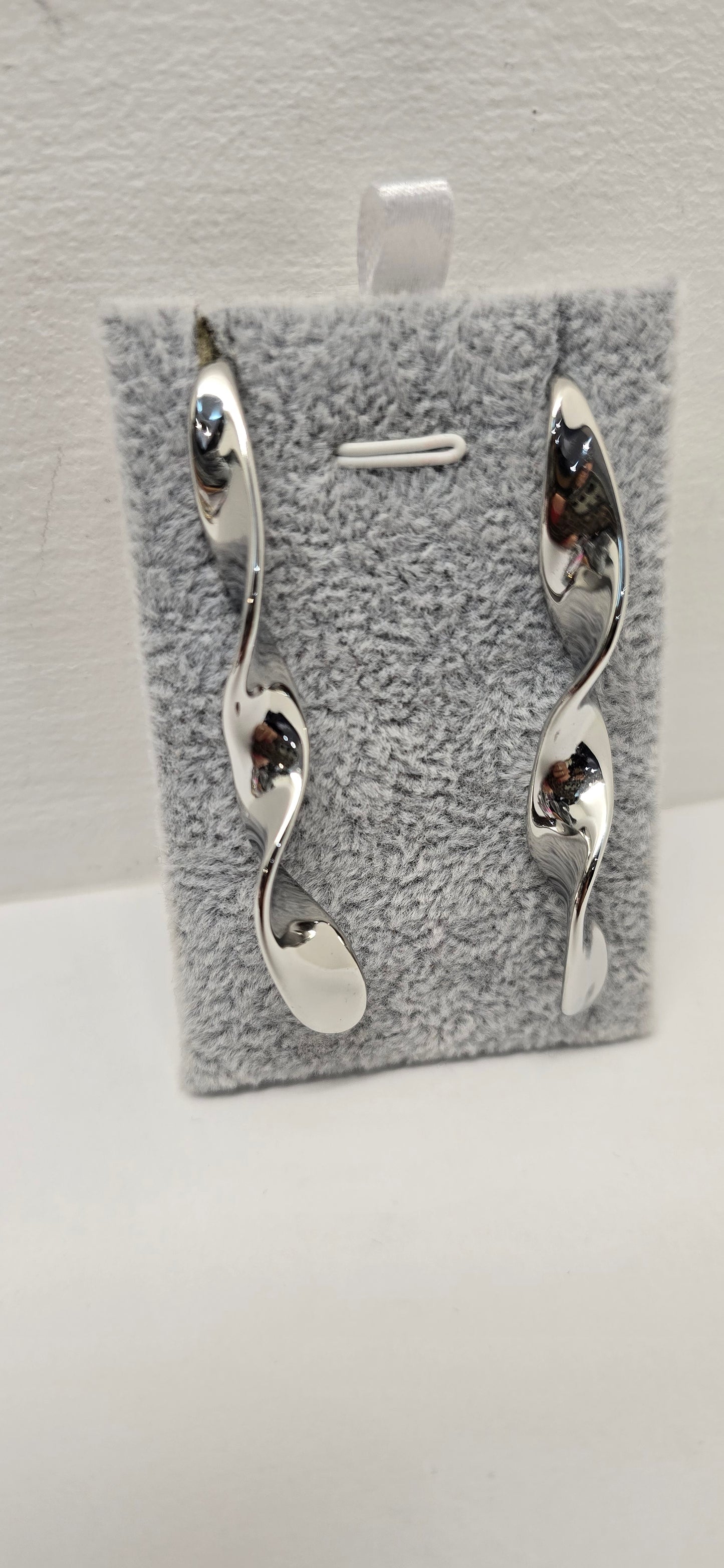 Orecchino spirale acciaio