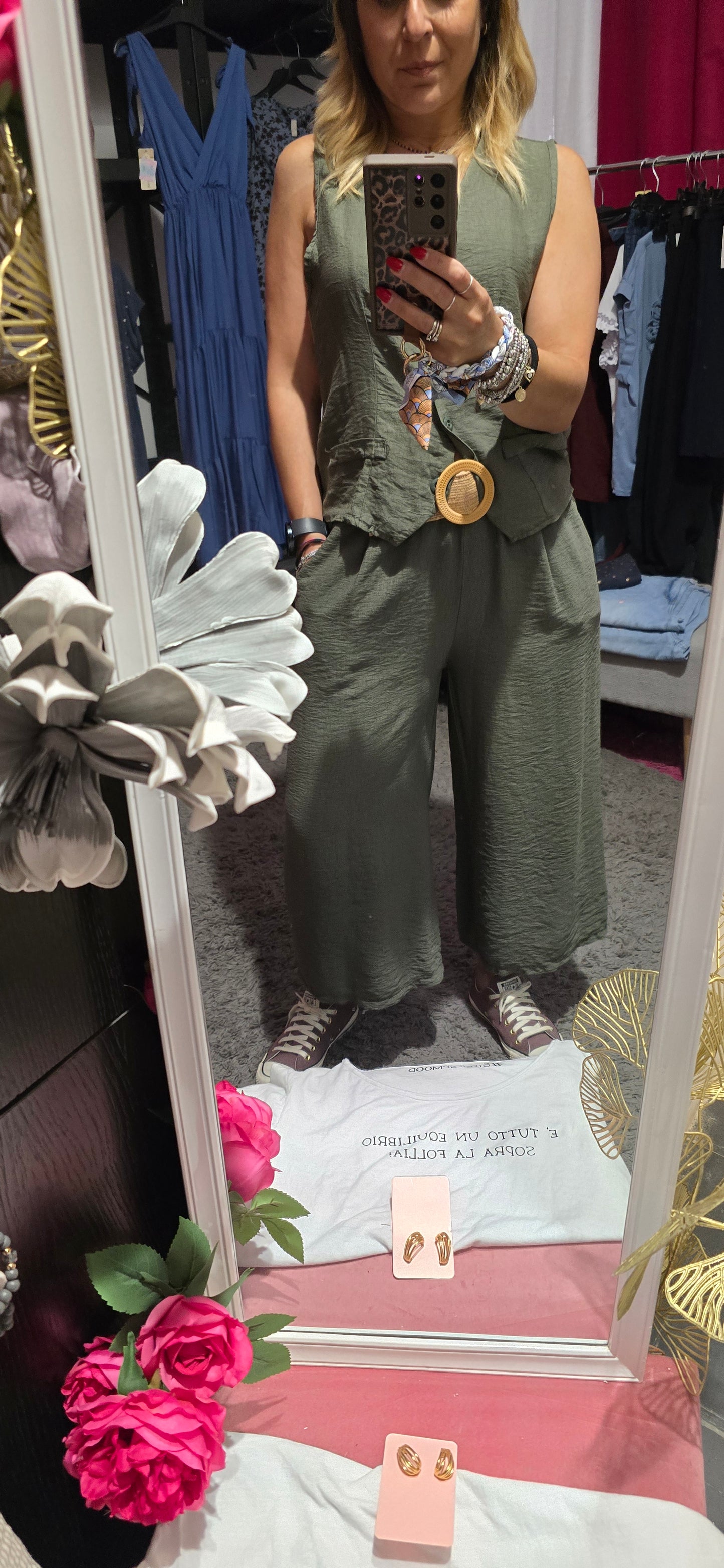 Pantalone viscosa con continua verde