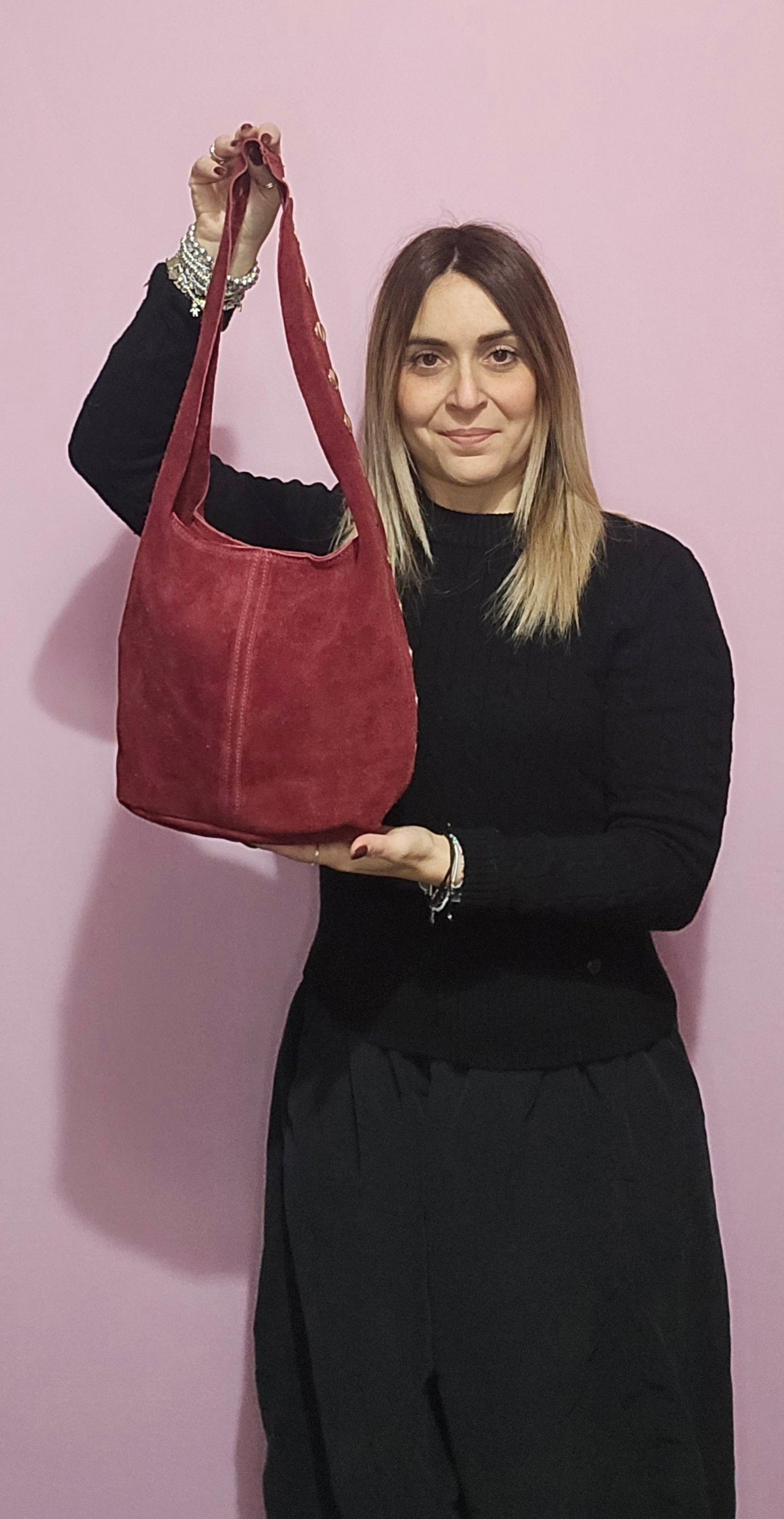 Borsa borchie bordeaux chiaro