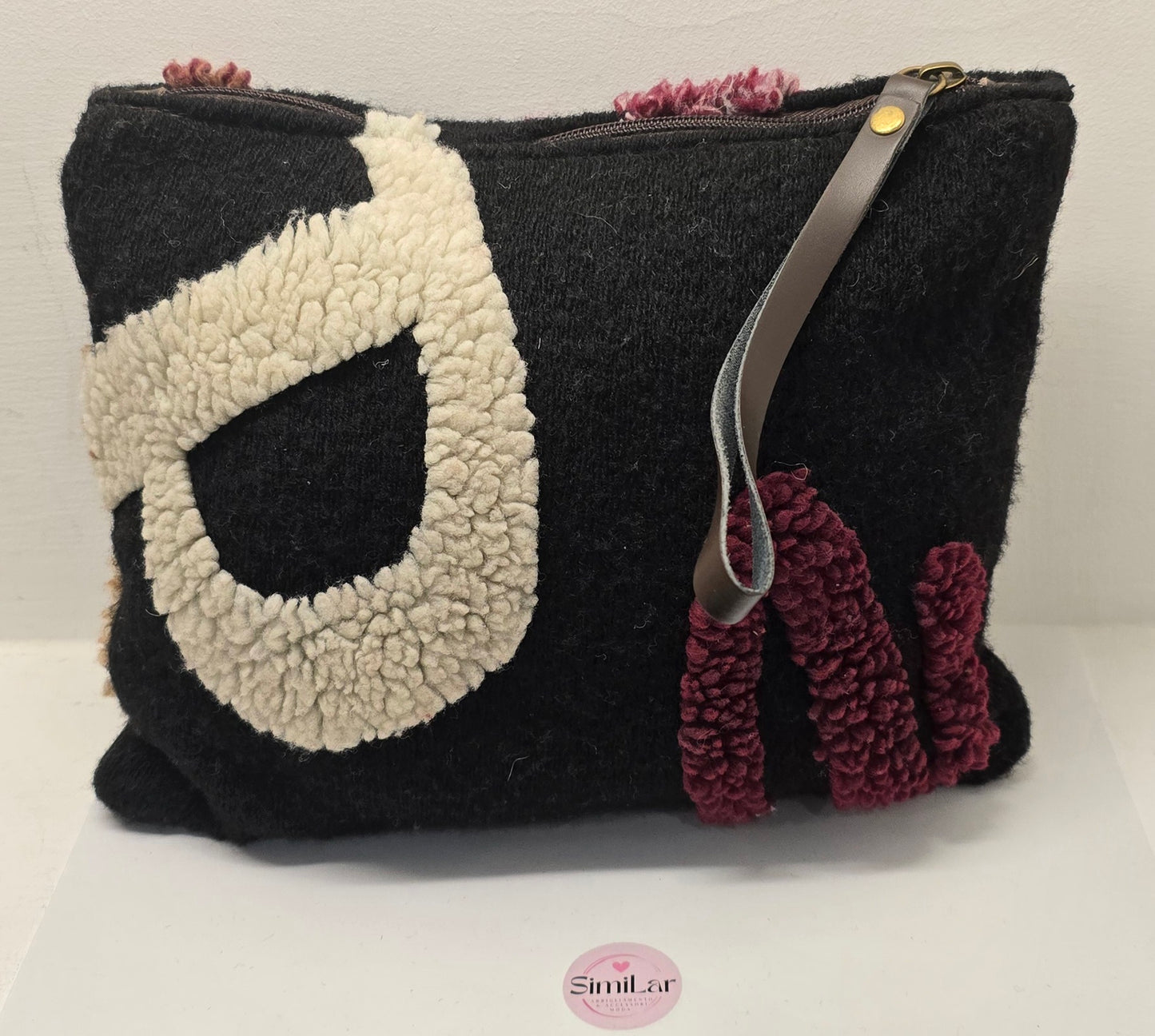 La Fuffy pochette lettere