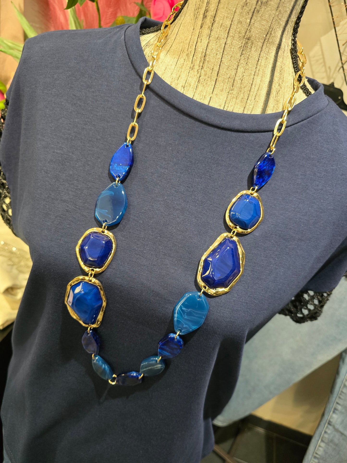 Collana resina blu