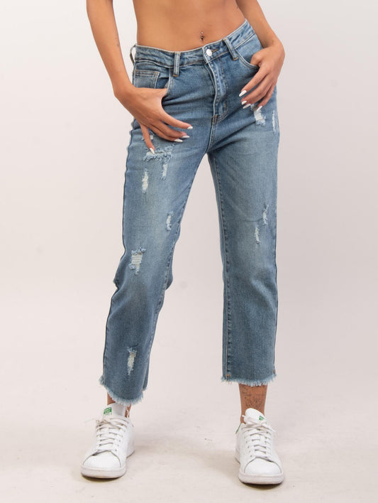 Jeans chiaro con strappi