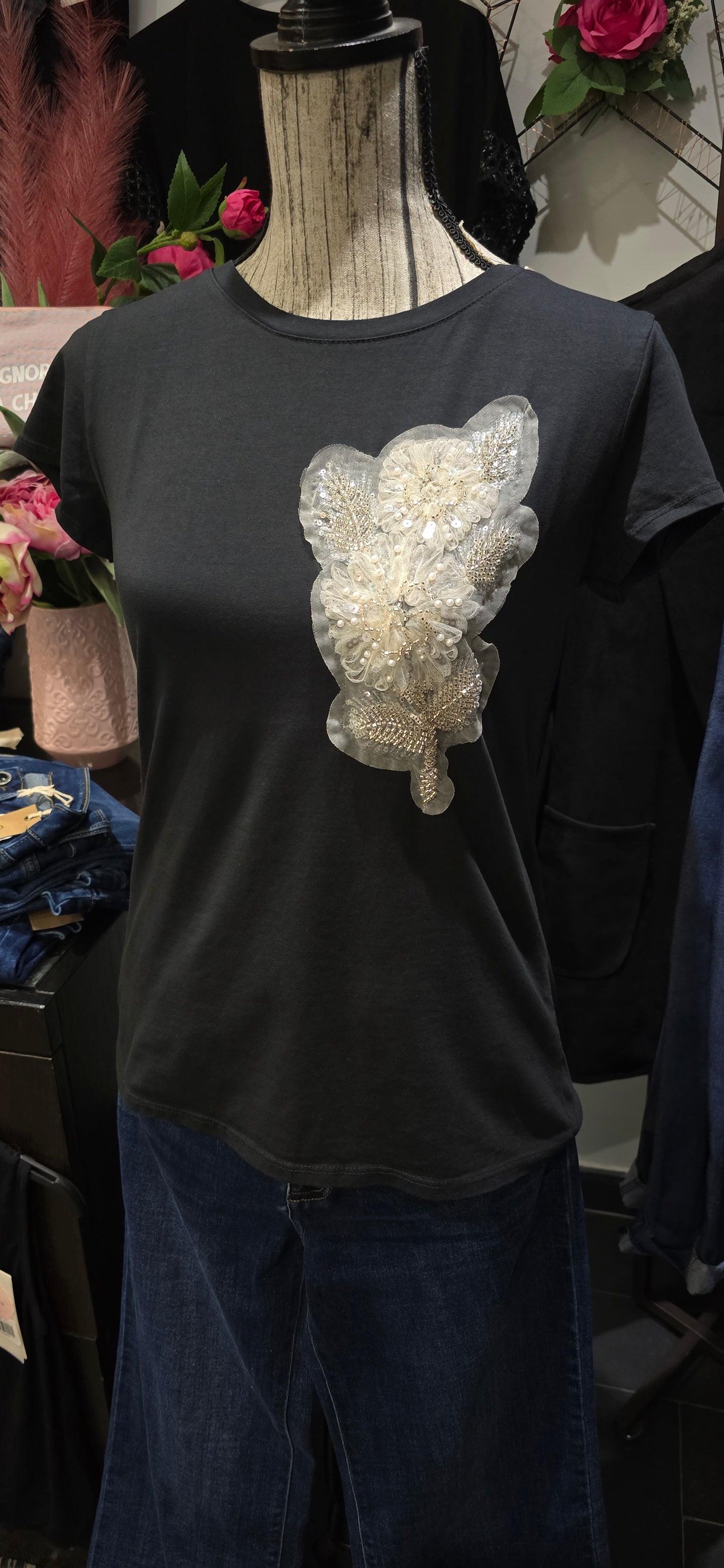 T shirt nera perline