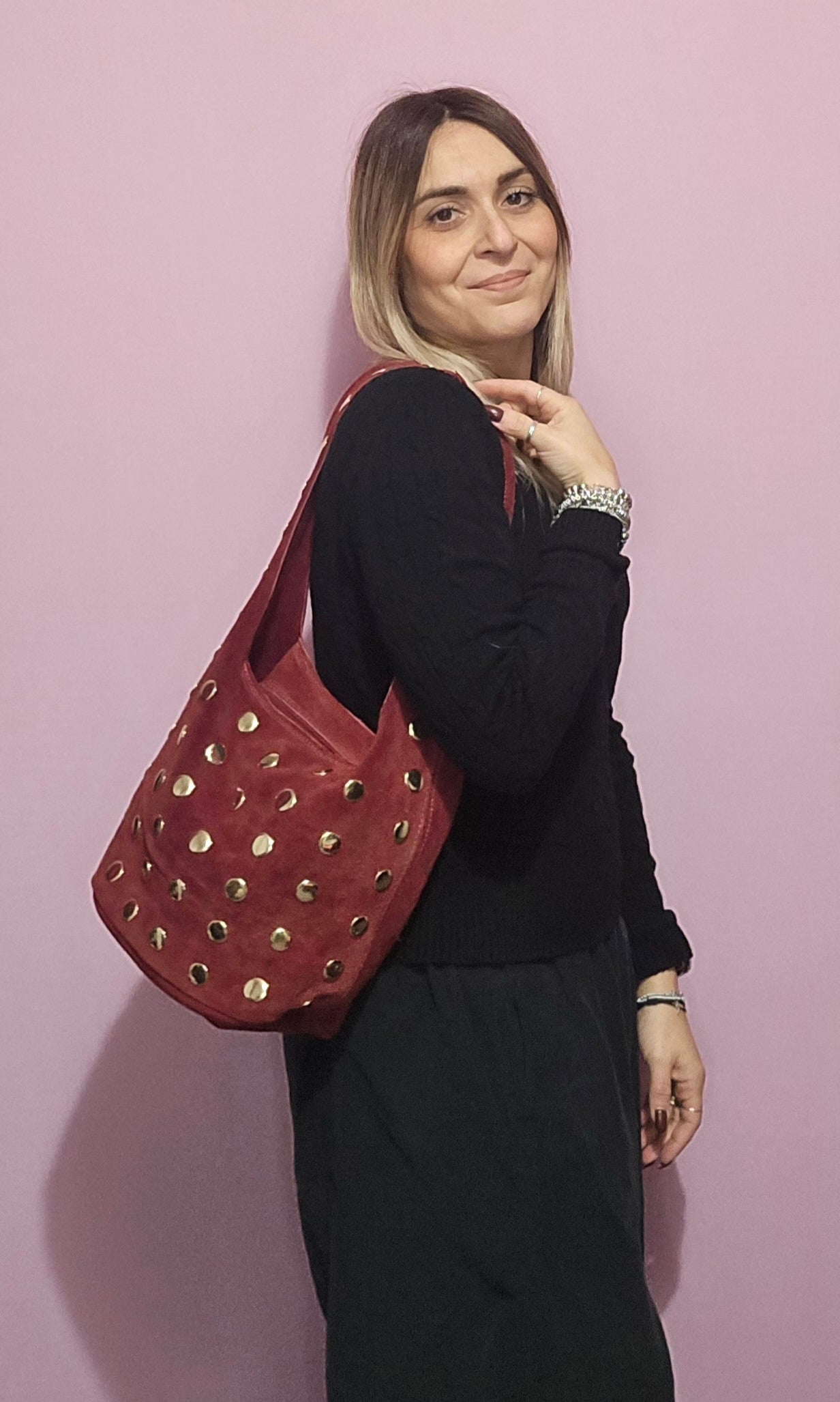 Borsa borchie bordeaux chiaro
