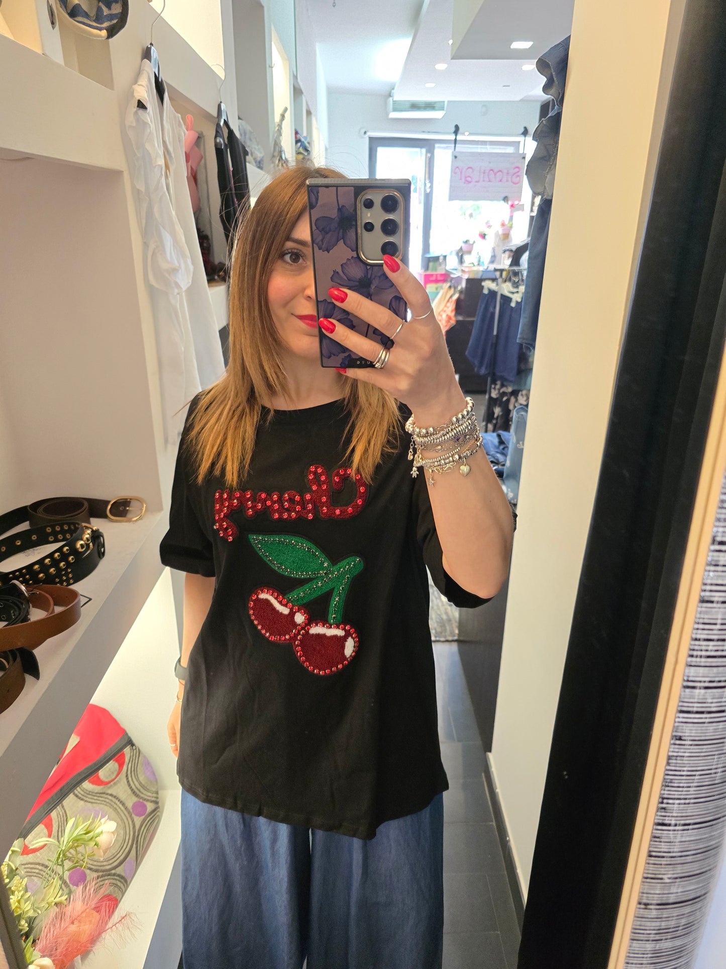 T shirt cherry