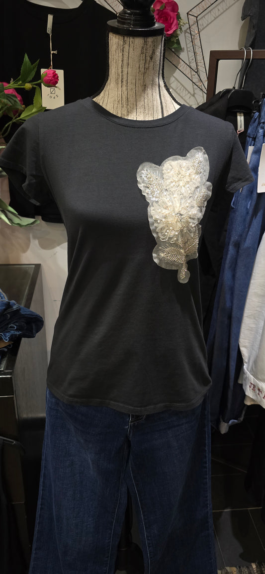 T shirt nera perline