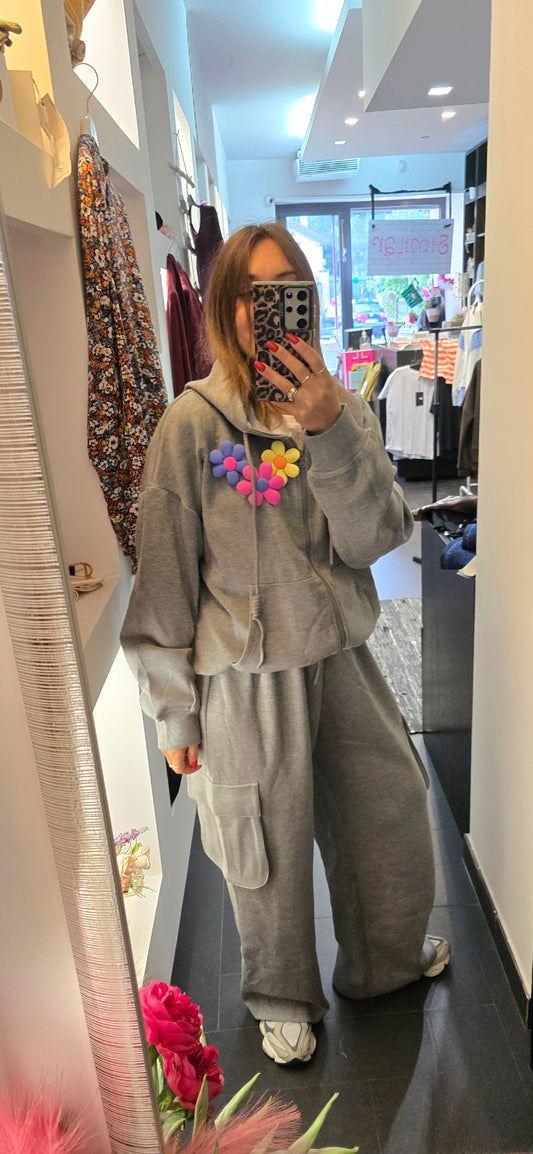 Felpa zip grigio con 💐