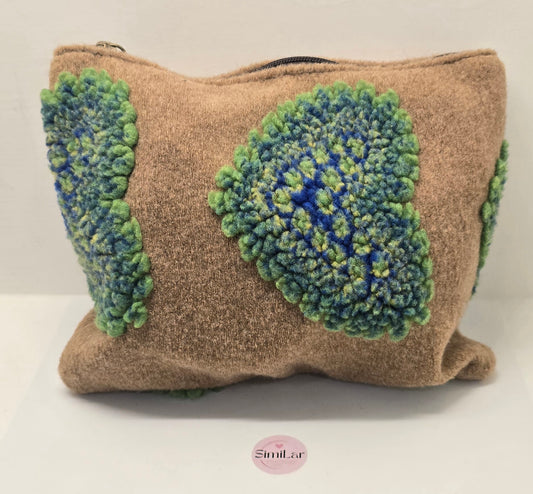 La Fuffy pochette cuori verde