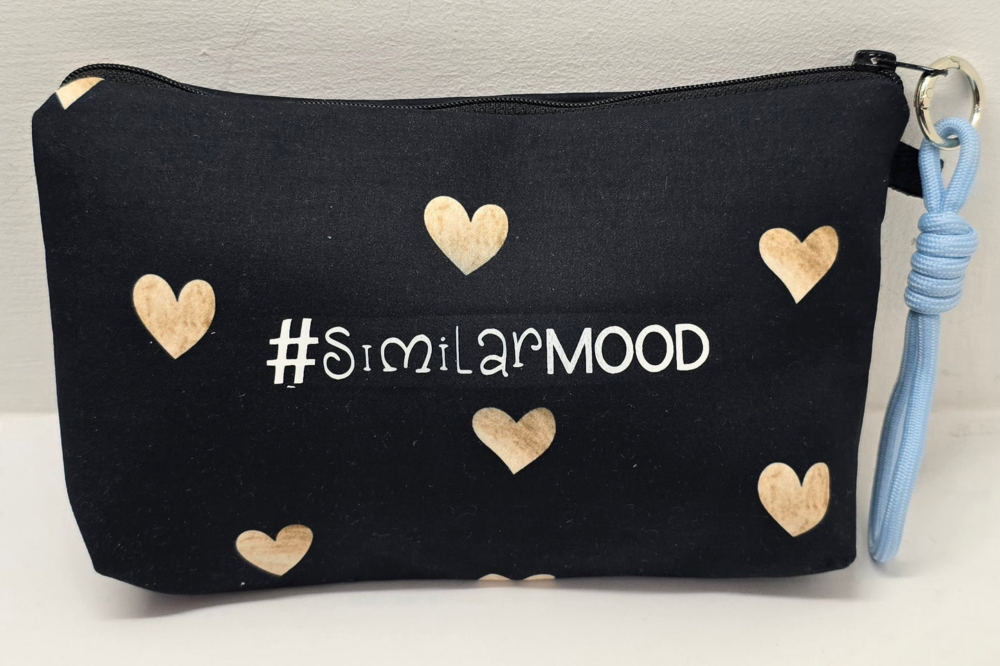 Le #similarMOOD MINI" kiss se ne frega "