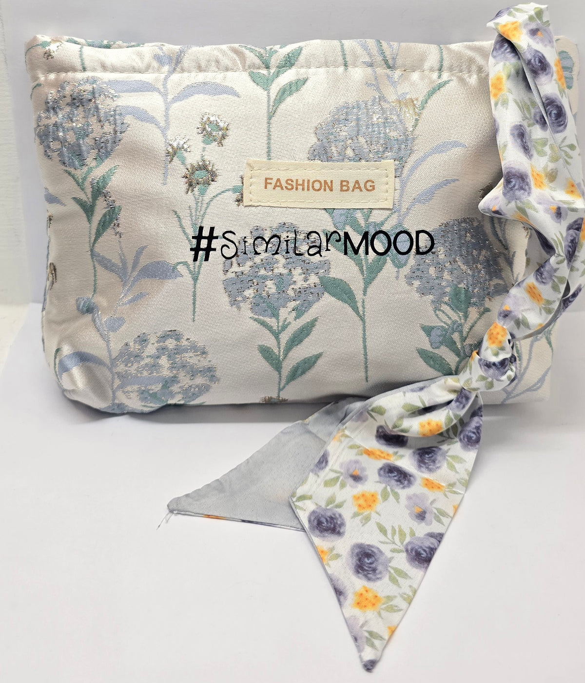 Le #similarMOOD " esaurita" lurex